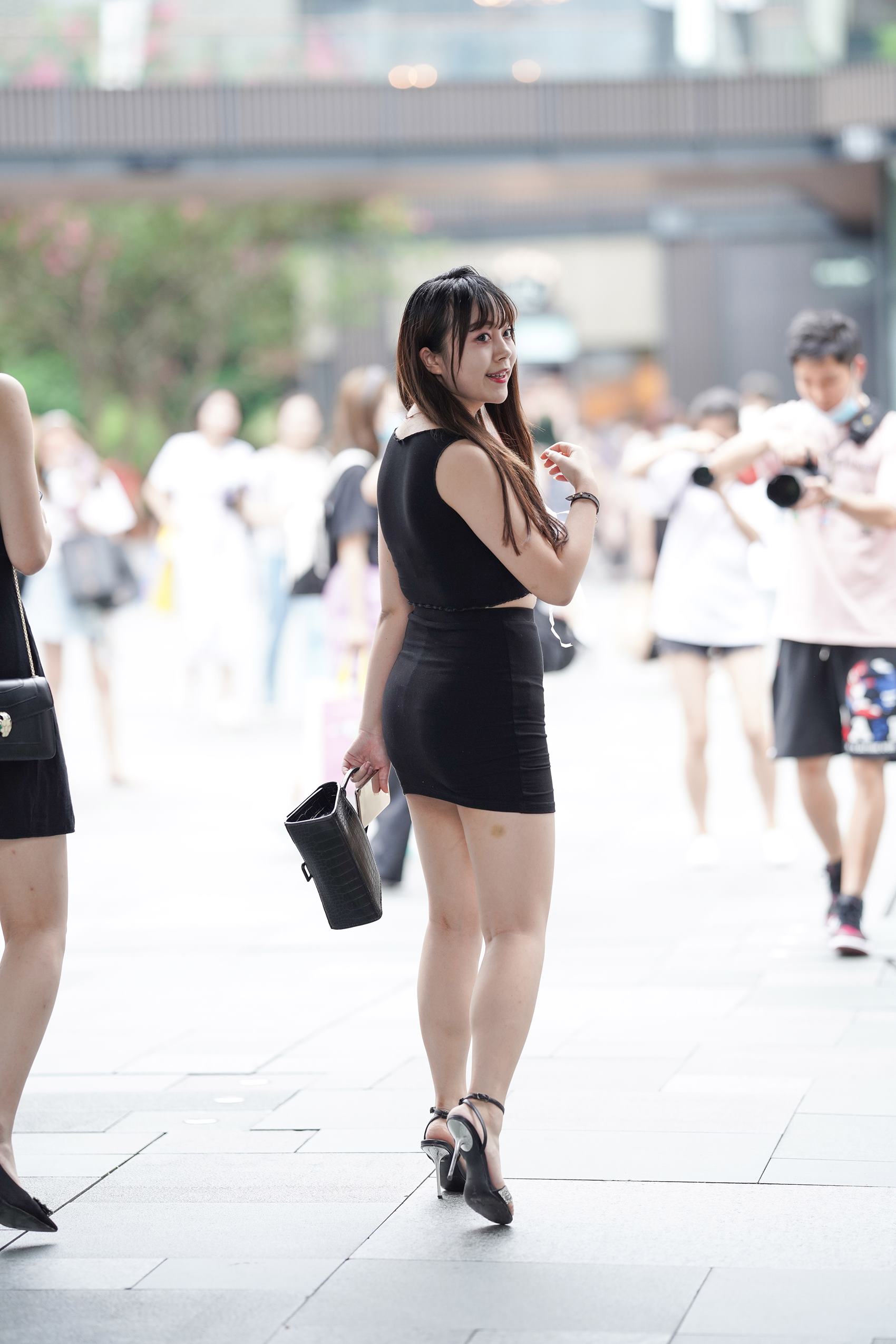 图片[1]-精选精选街拍作品 NO.1727 牛男街拍作品 – 肉嘟嘟的漂亮可爱女孩[88P]-草丛看图