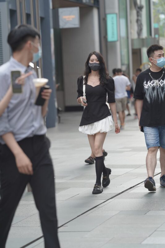 精选精选街拍作品 NO.1765 圆润翘臀 [69P]-草丛看图