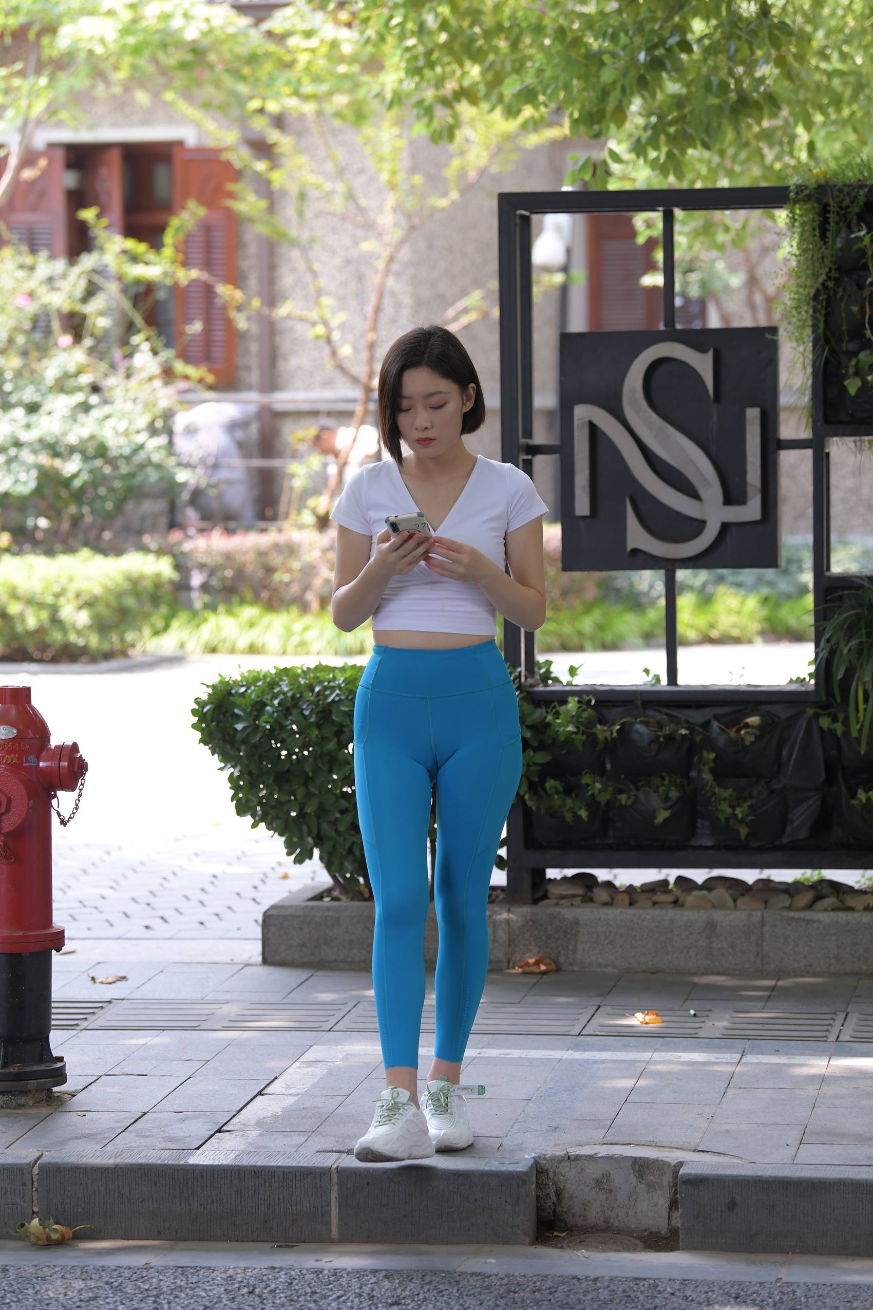 图片[2]-精选精选街拍作品 NO.1840 一只麋鹿摄影作品 – not to me[72P]-草丛看图