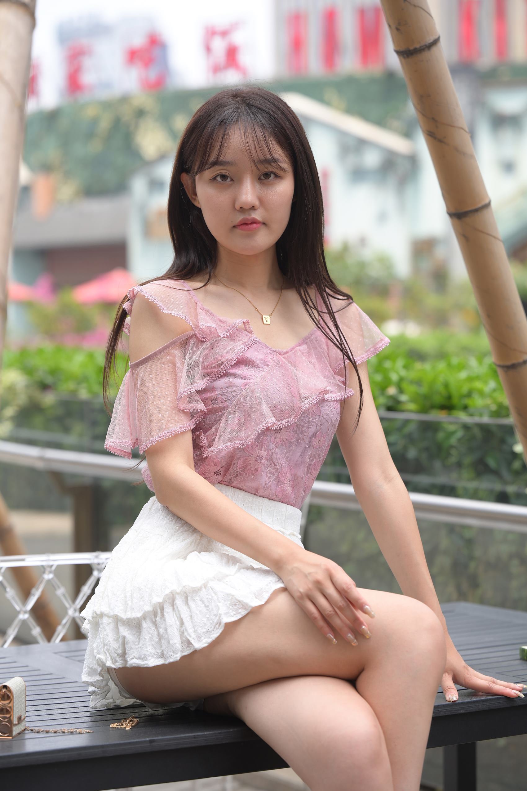 图片[5]-精选精选街拍作品 NO.1724 魂魂摄影作品 – 白百褶裙美女[100P]-草丛看图