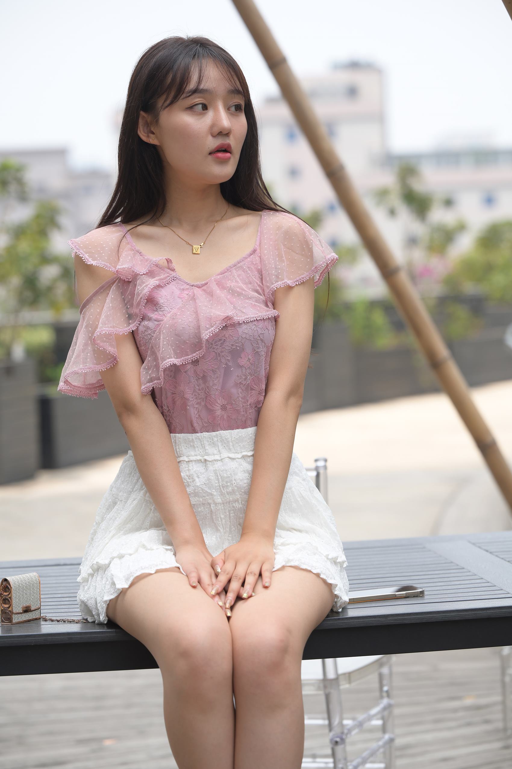 图片[8]-精选精选街拍作品 NO.1724 魂魂摄影作品 – 白百褶裙美女[100P]-草丛看图