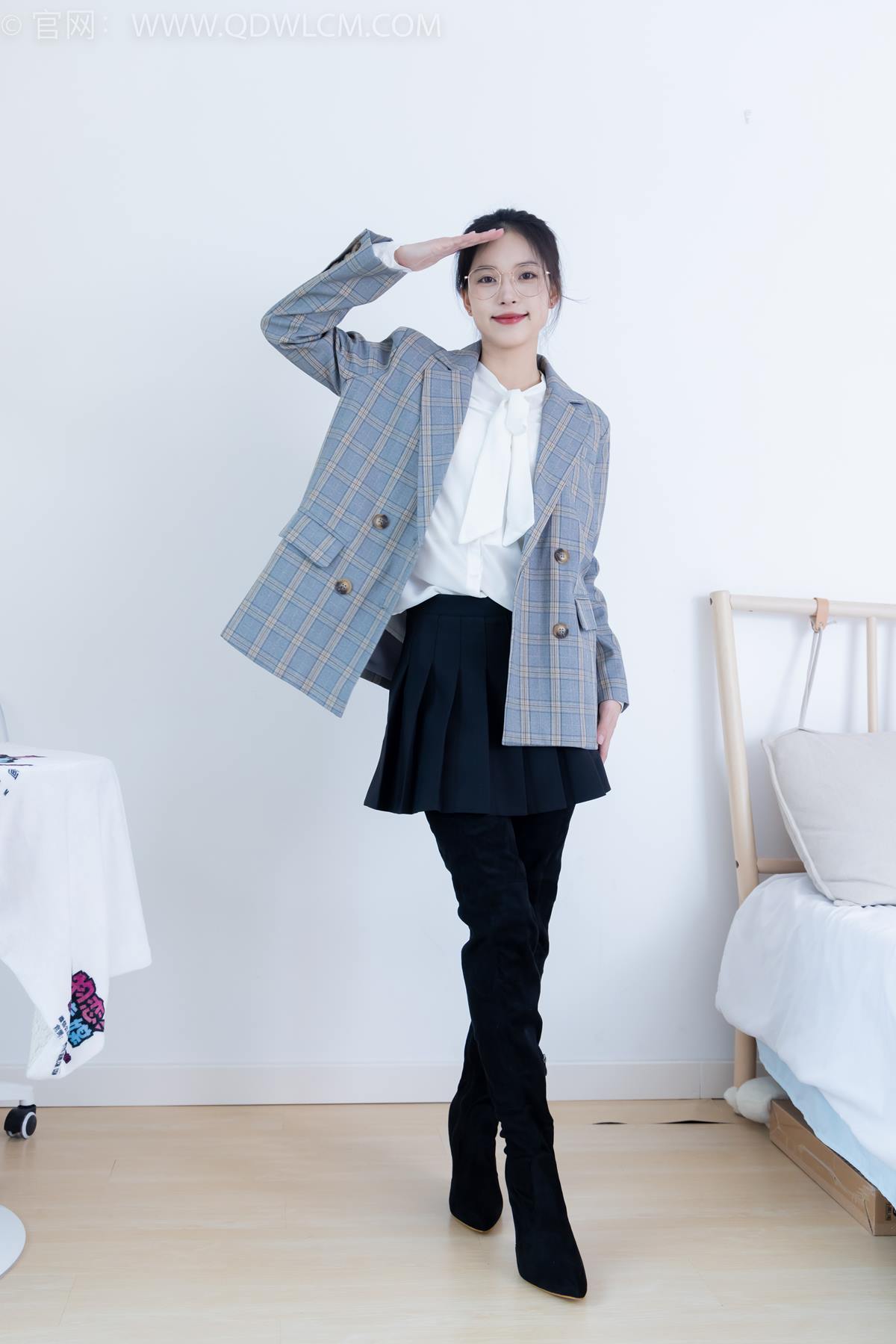 图片[5]-精选勿恋传媒 NO.2349 茯苓-高跟长靴、高跟凉鞋、厚肉丝、薄黑丝[136P]-草丛看图