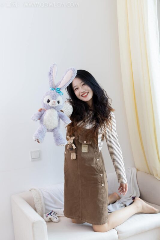 精选勿恋传媒 NO.2388 小紫-皮鞋、薄肉丝大腿袜[136P]-草丛看图