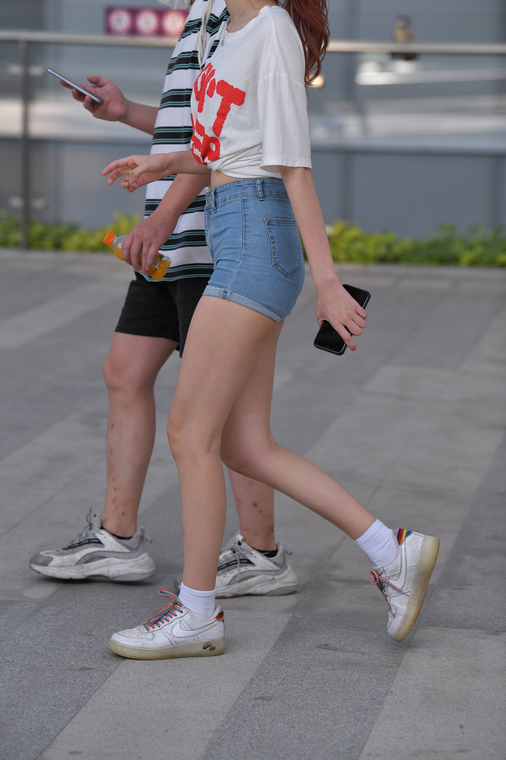 图片[3]-精选精选街拍作品 NO.1864 仅身热裤美女[68P]-草丛看图