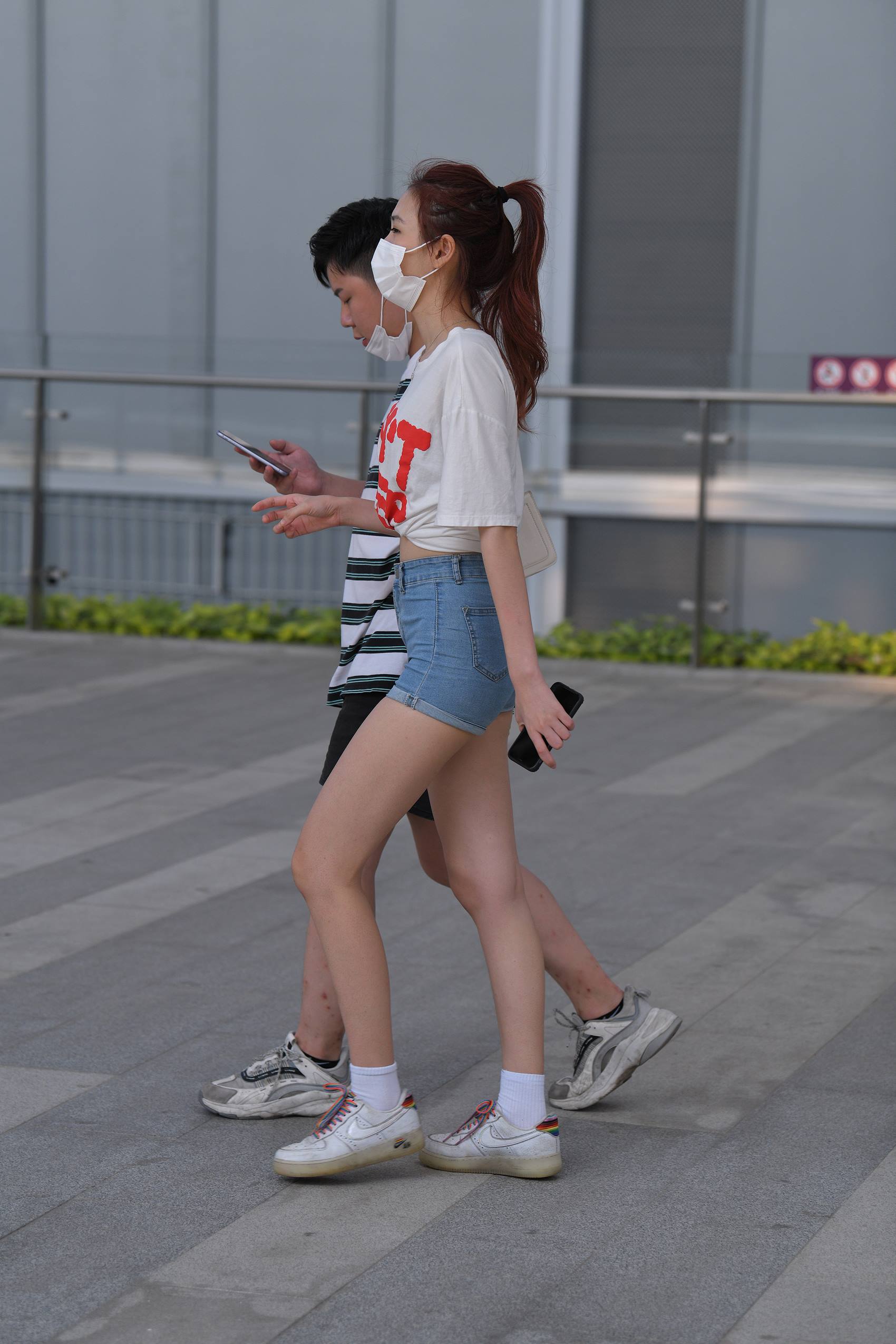 图片[4]-精选精选街拍作品 NO.1864 仅身热裤美女[68P]-草丛看图