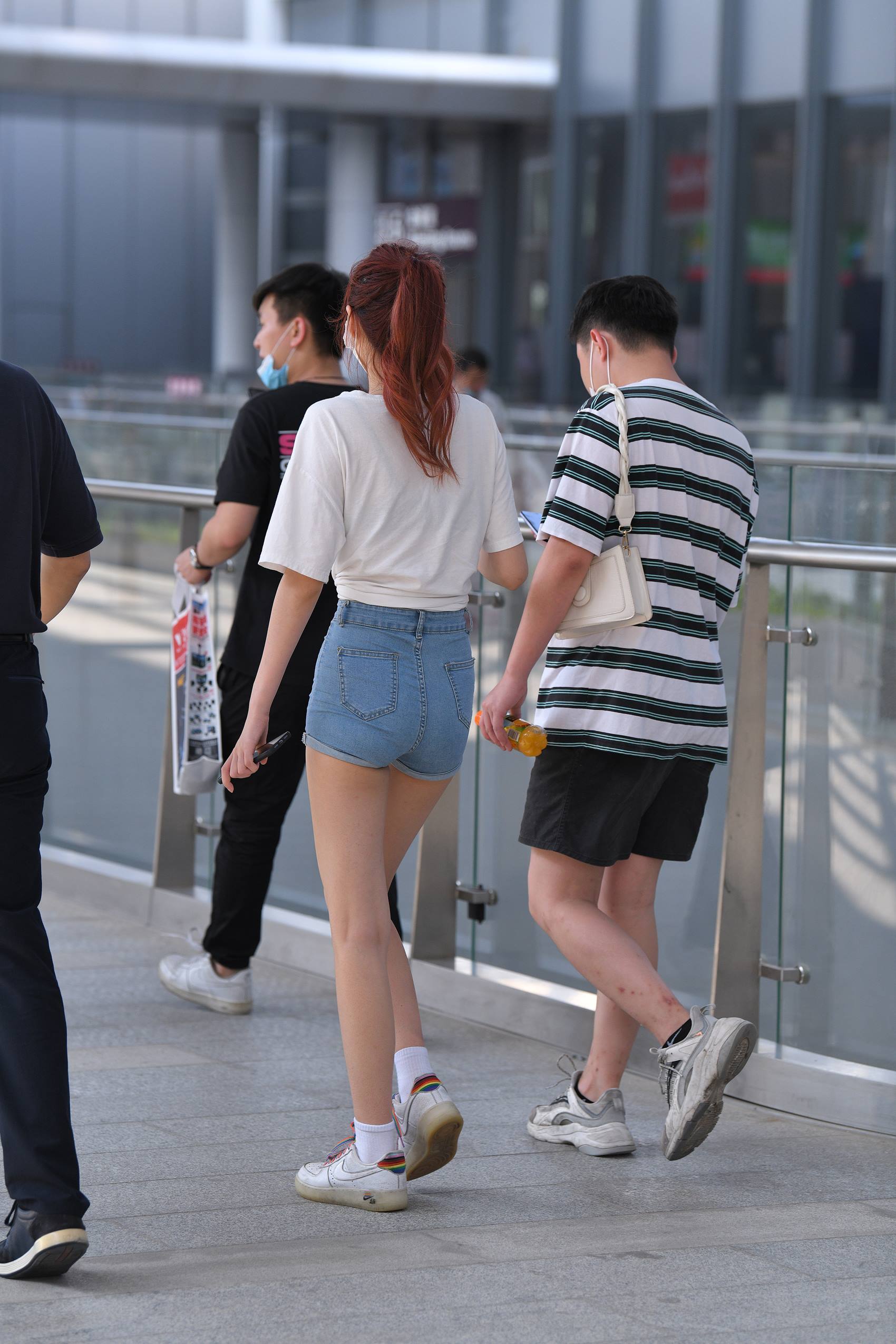 图片[8]-精选精选街拍作品 NO.1864 仅身热裤美女[68P]-草丛看图