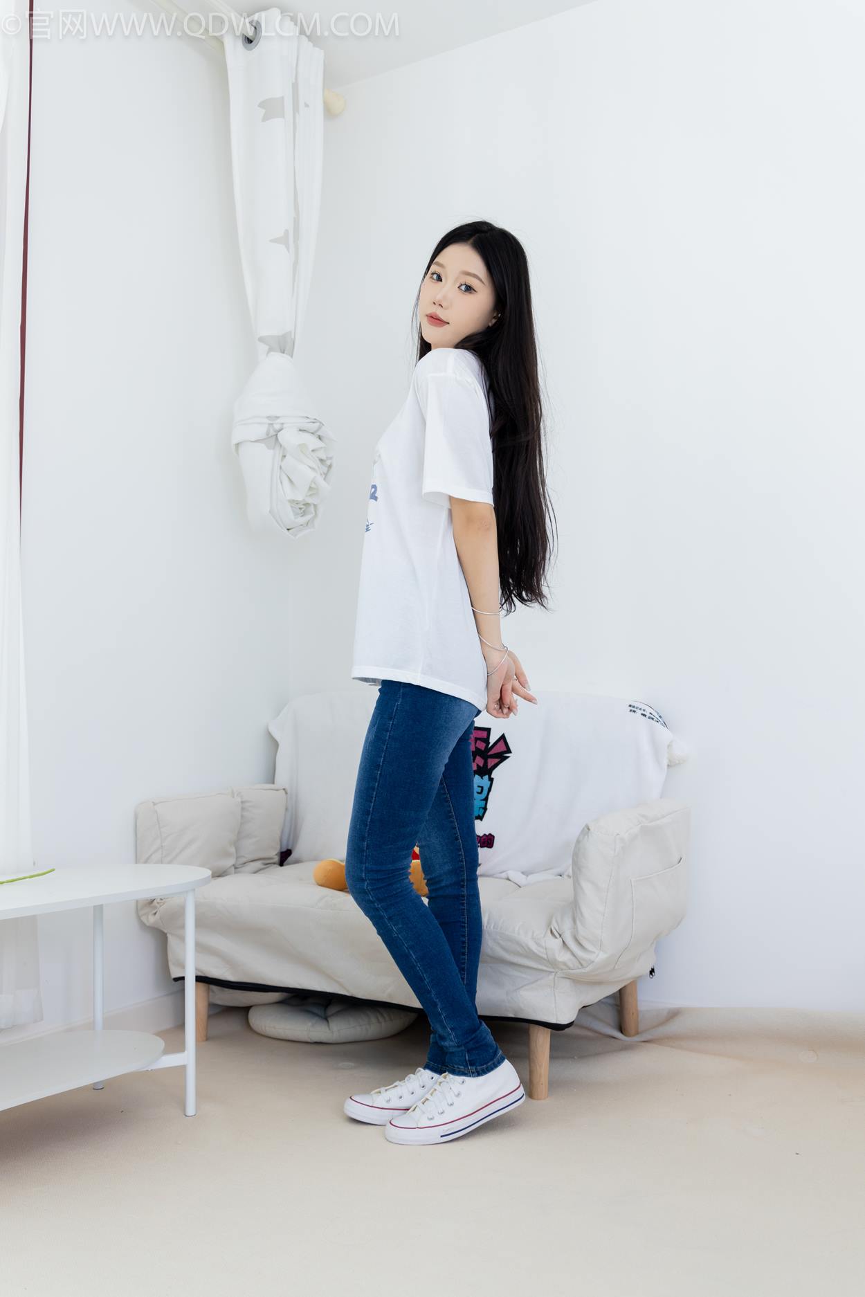 图片[4]-精选勿恋传媒 NO.2329 小竹-帆布鞋、白船袜、肚子疼揉肚子剧情[158P]-草丛看图