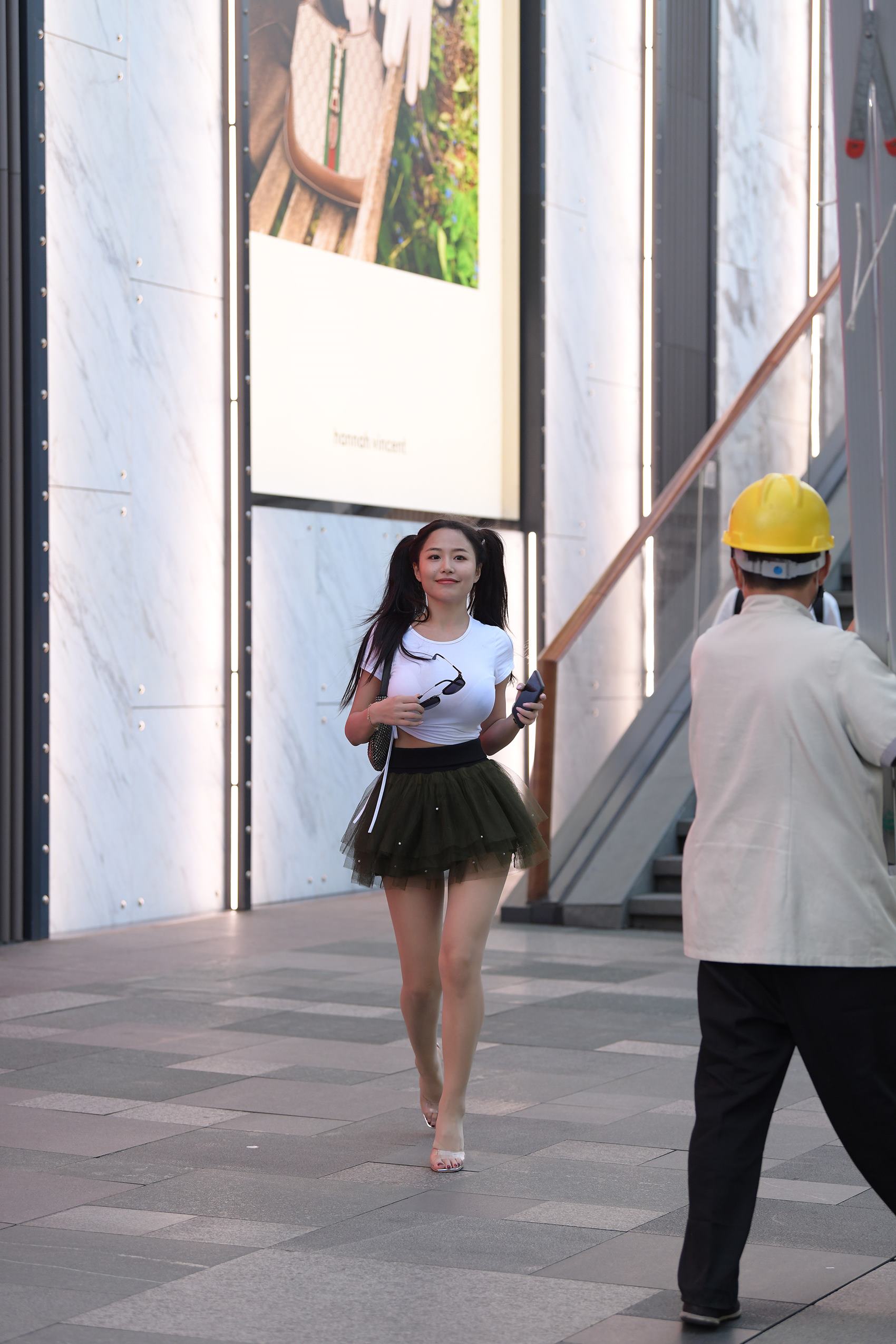 图片[1]-精选精选街拍作品 NO.1732 摄神街拍作品 – 又见地球最强de极品小解解[88P]-草丛看图