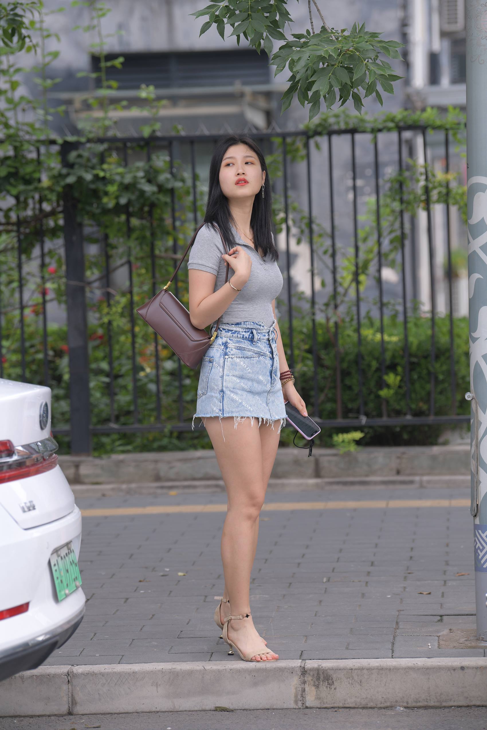 图片[5]-精选精选街拍作品 NO.1853 一只麋鹿摄影作品 – 牛仔短裙美女[92P]-草丛看图