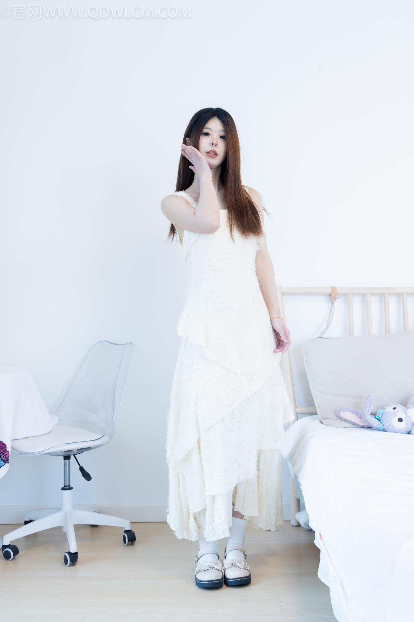 图片[3]-精选勿恋传媒 NO.2281 曲奇-皮鞋、白棉袜、裸足[157P]-草丛看图