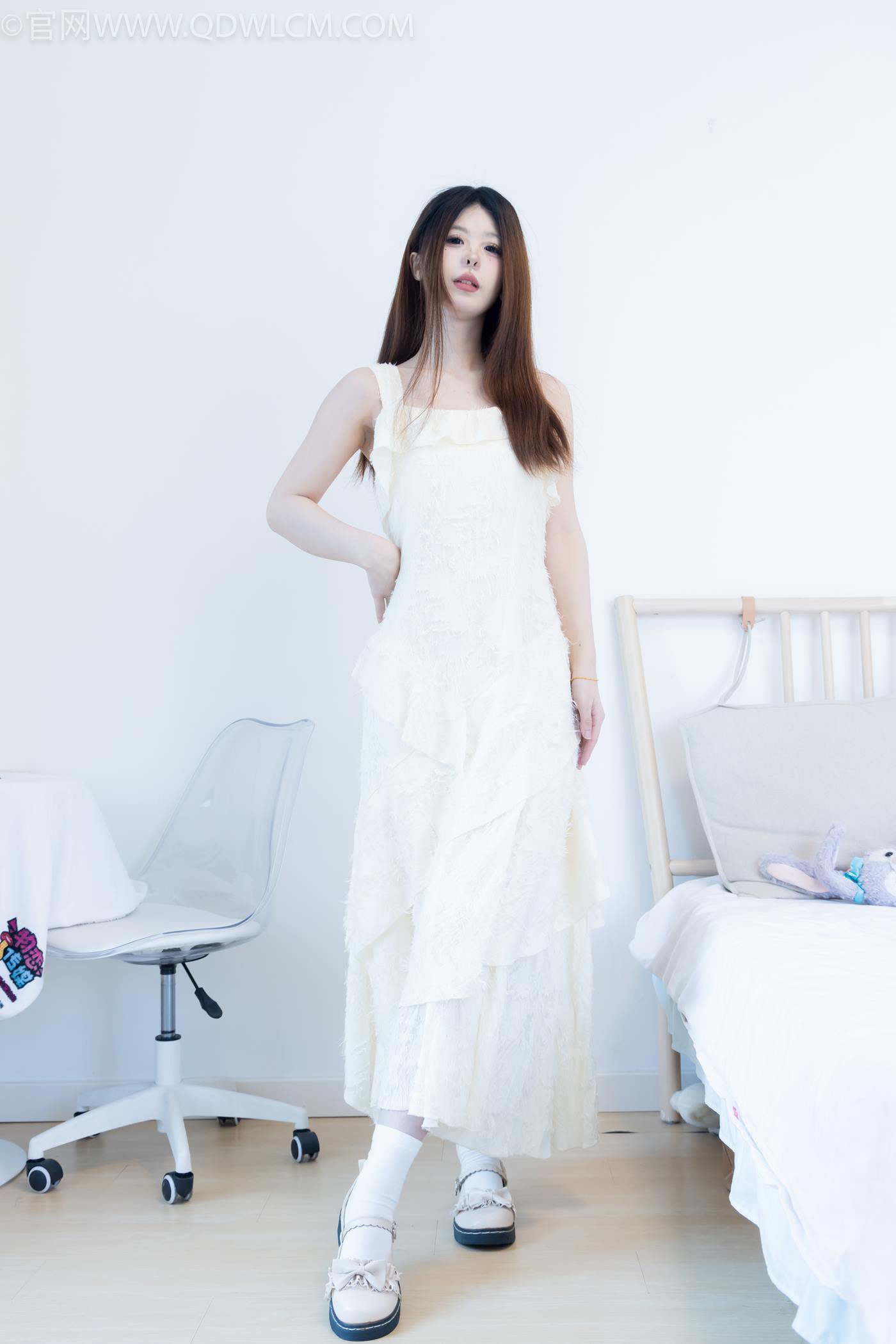 图片[5]-精选勿恋传媒 NO.2281 曲奇-皮鞋、白棉袜、裸足[157P]-草丛看图