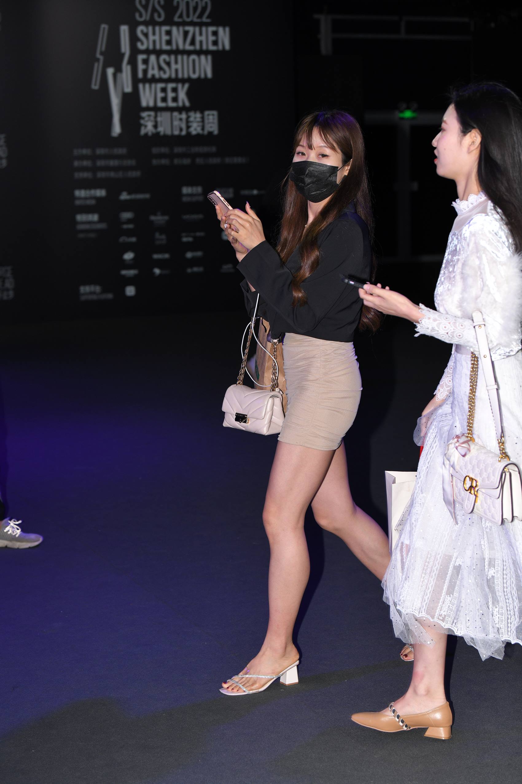 图片[4]-精选街拍作品 NO.1860 包臀裙白鞋[59P]-草丛看图