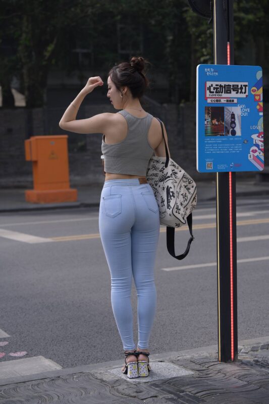 精选精选街拍作品 NO.1811 魂魂摄影作品 – 习惯独行[88P]-草丛看图