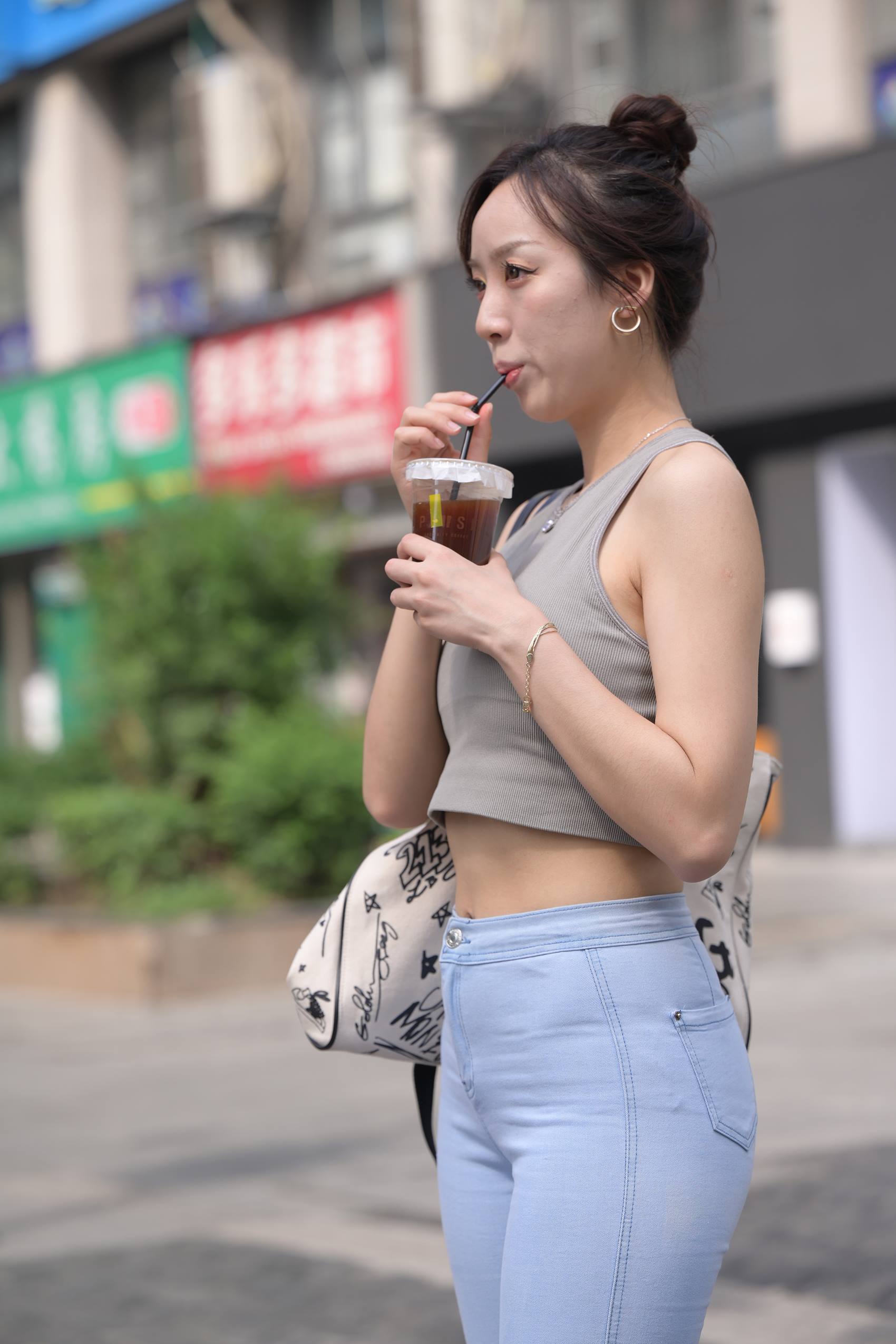 图片[7]-精选精选街拍作品 NO.1811 魂魂摄影作品 – 习惯独行[88P]-草丛看图