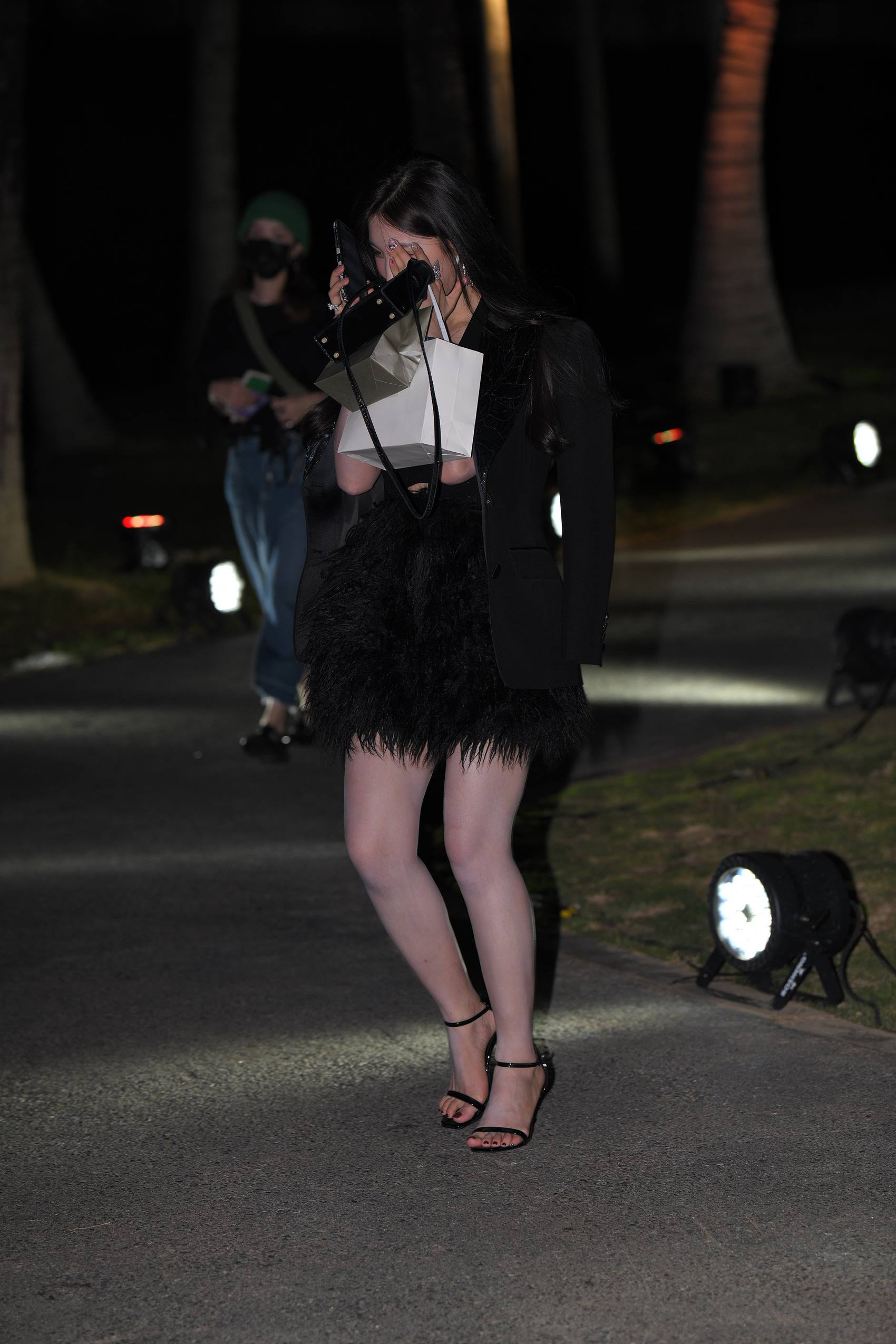 图片[3]-精选精选街拍作品 NO.1856 高跟凉鞋大白腿[72P]-草丛看图