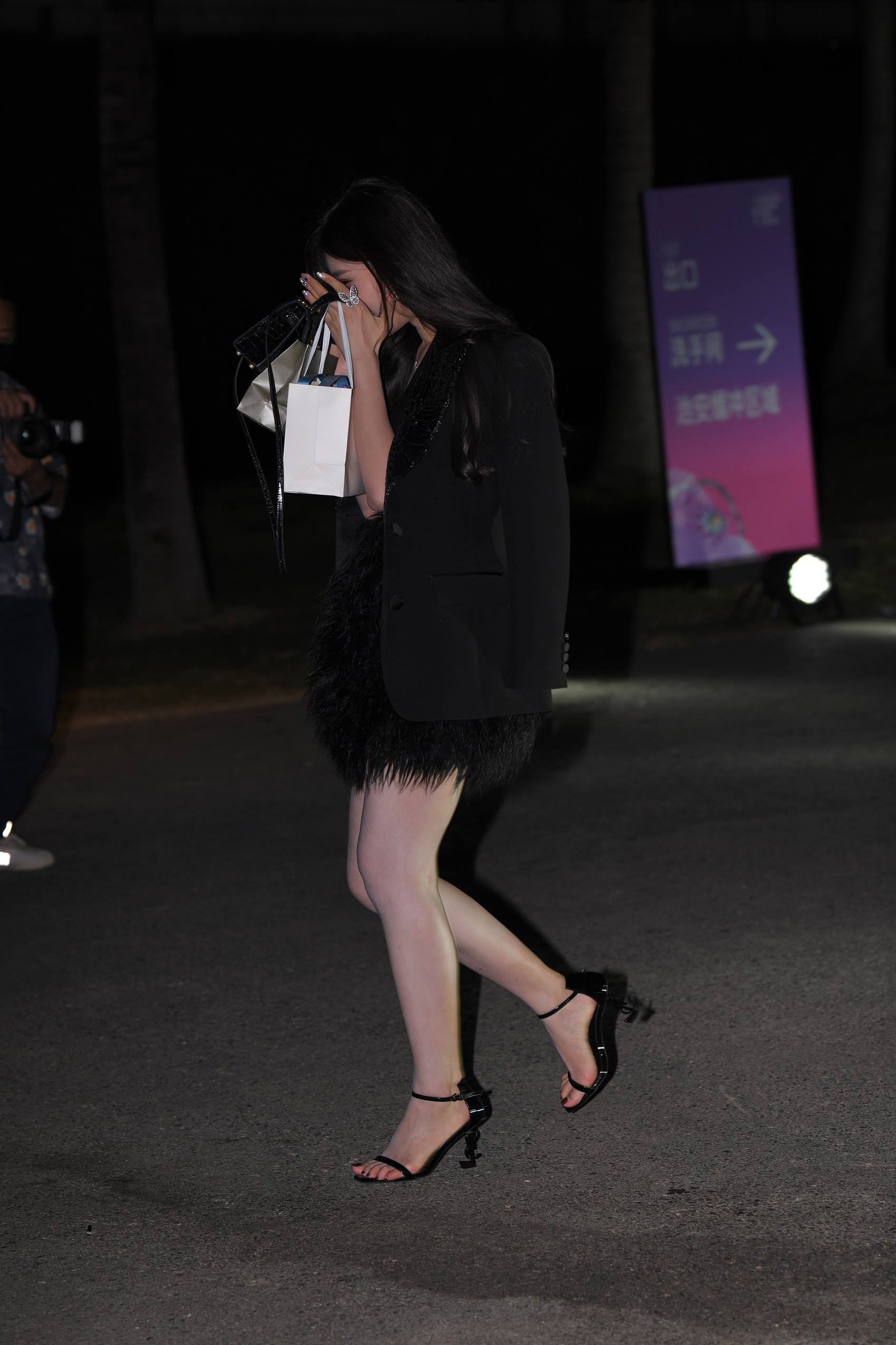 图片[4]-精选精选街拍作品 NO.1856 高跟凉鞋大白腿[72P]-草丛看图