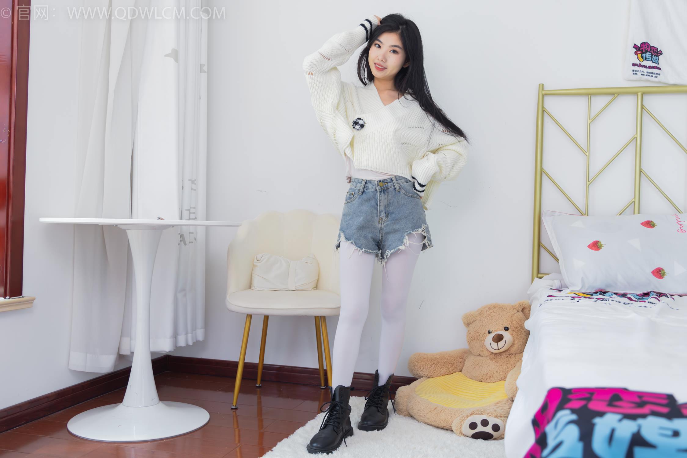 图片[7]-精选勿恋传媒 NO.2396 米米-马丁靴、厚白丝[94P]-草丛看图