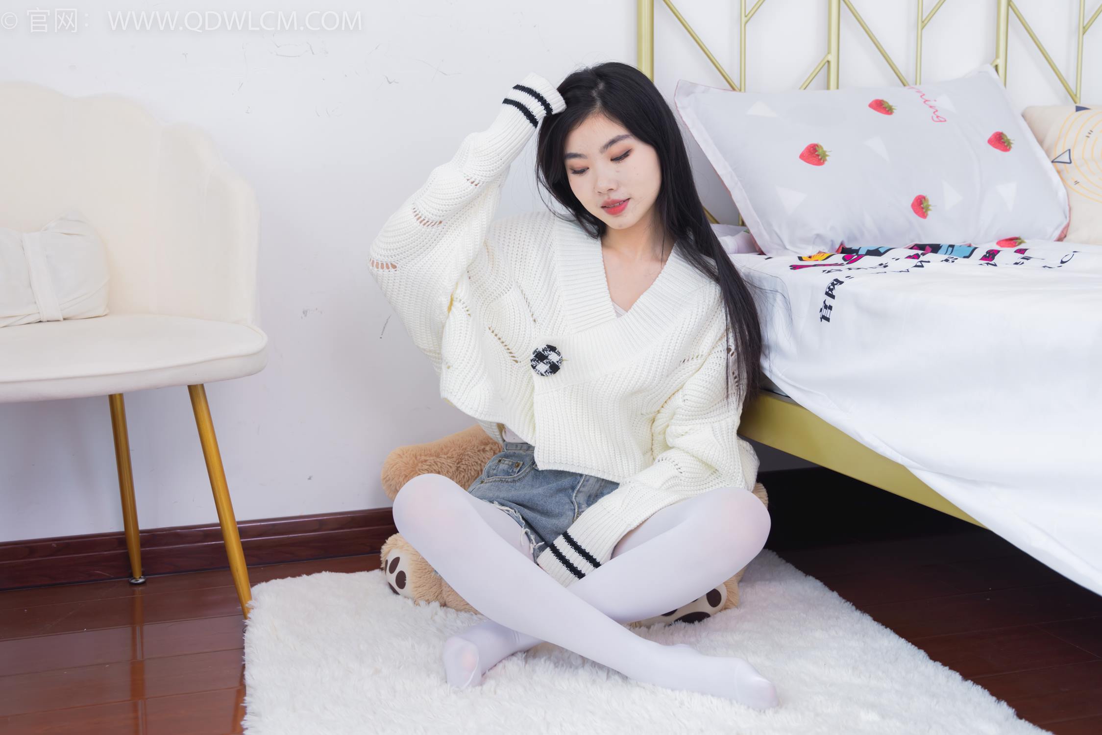 图片[8]-精选勿恋传媒 NO.2396 米米-马丁靴、厚白丝[94P]-草丛看图