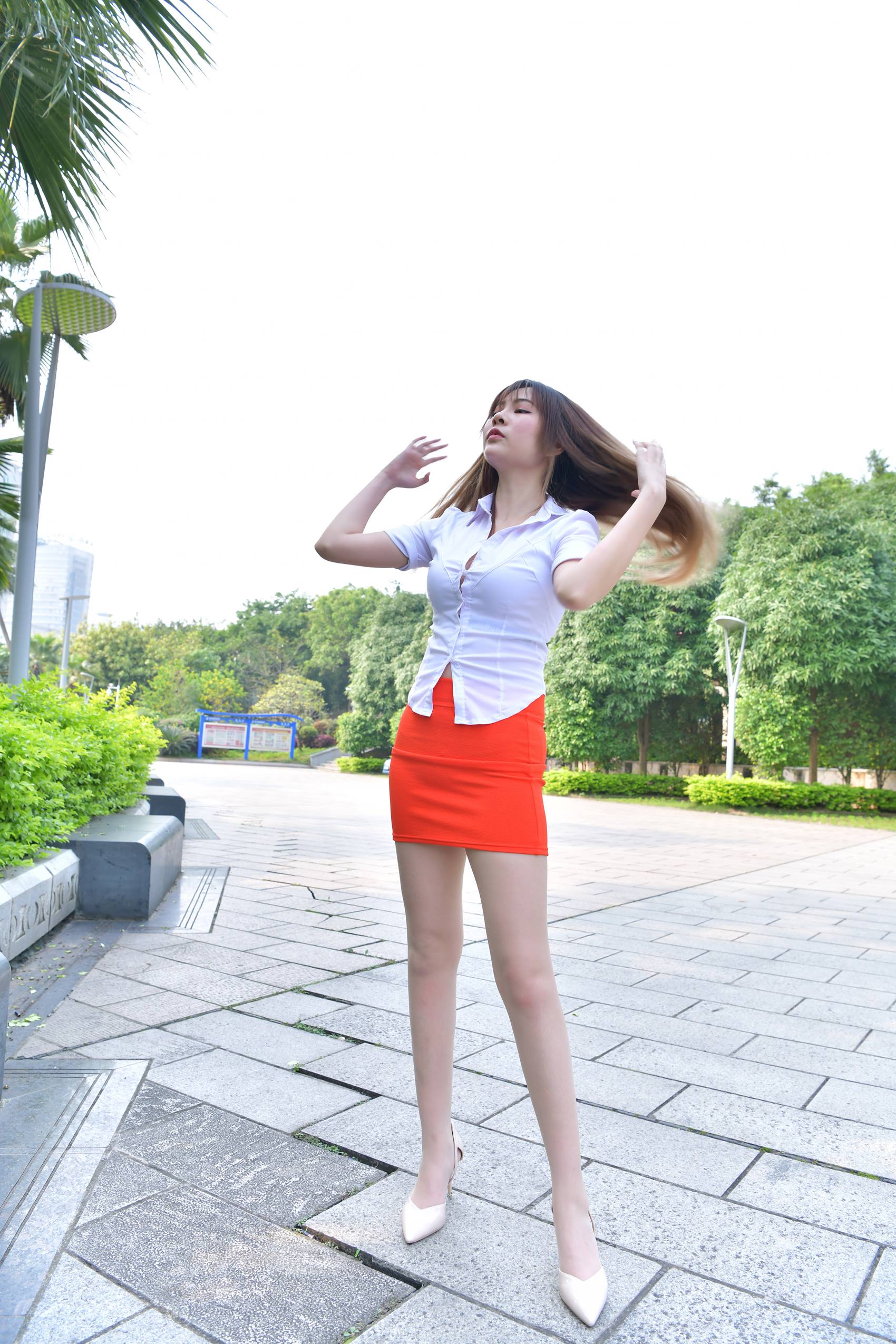 图片[1]-精选精选街拍作品 NO.1817 小解解说这是橙色的裙裙[100P]-草丛看图