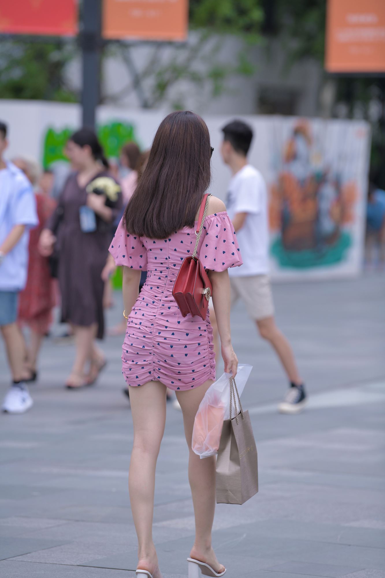 图片[2]-精选精选街拍作品 1631 摄神街拍作品 – 好羡慕啊，这个辣妈真的好[57P]-草丛看图