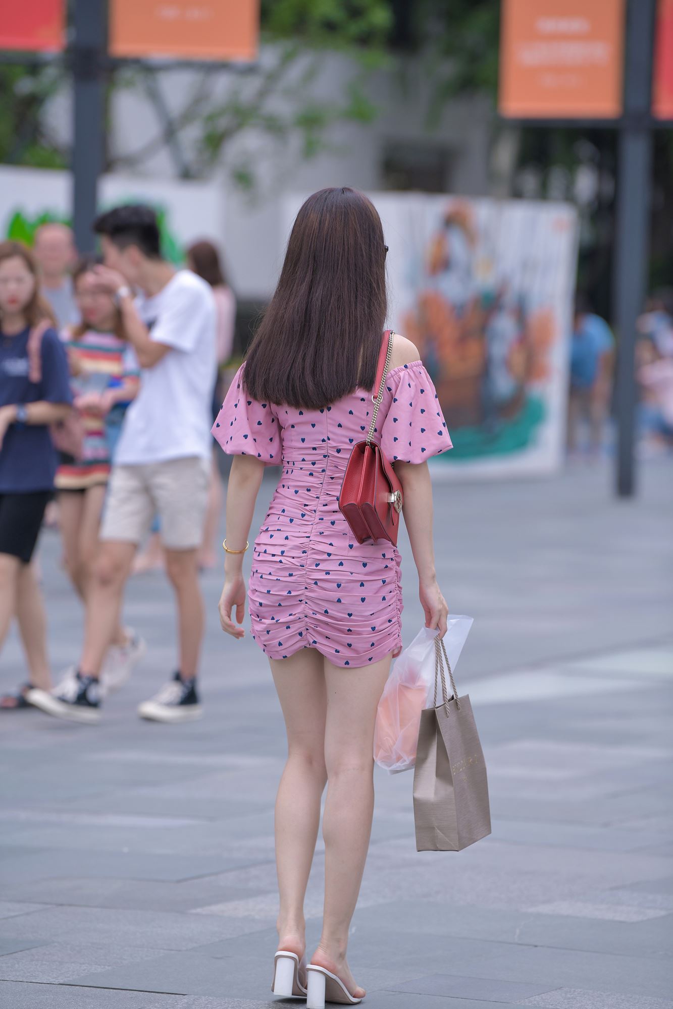 图片[4]-精选精选街拍作品 1631 摄神街拍作品 – 好羡慕啊，这个辣妈真的好[57P]-草丛看图