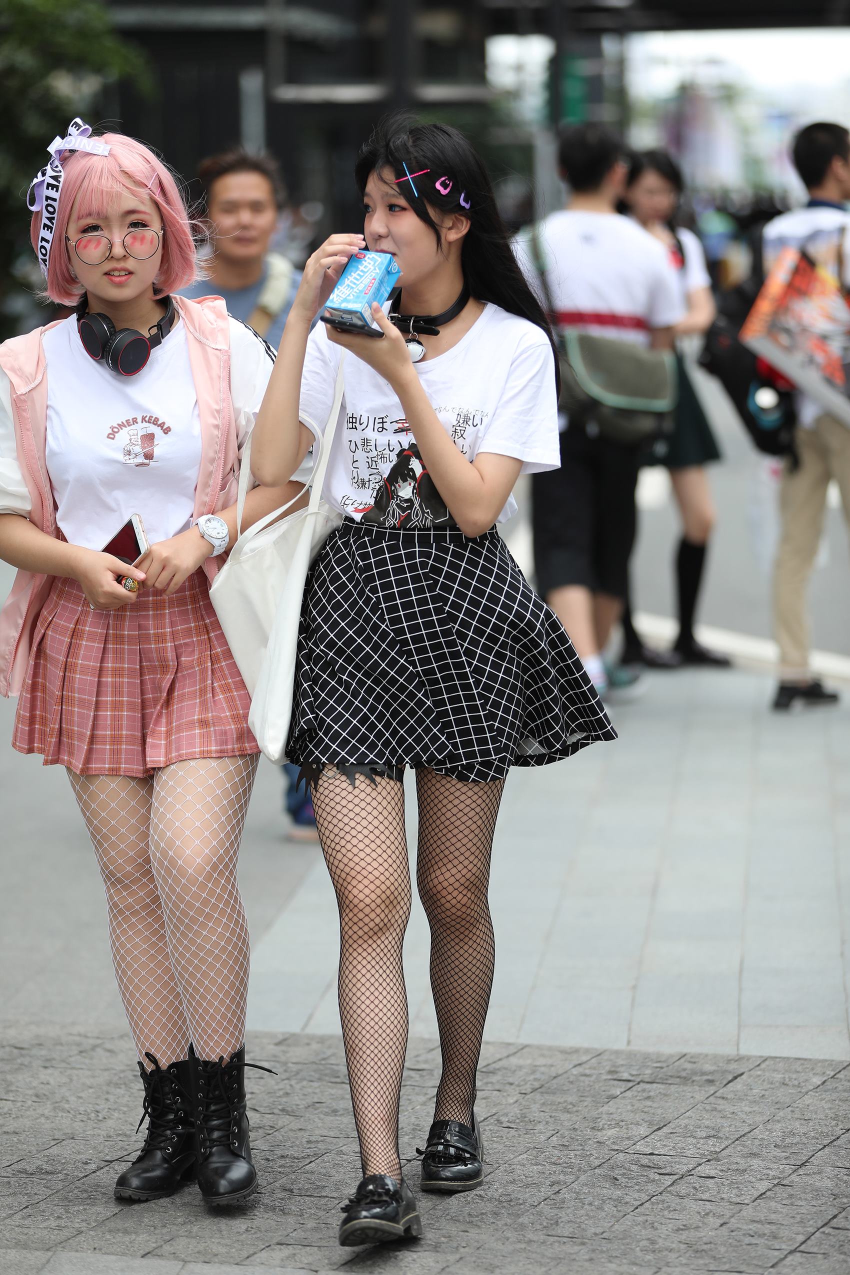 图片[7]-精选精选街拍作品 NO.1731 辉辉街拍作品 – 往袜可爱美眉[31P]-草丛看图