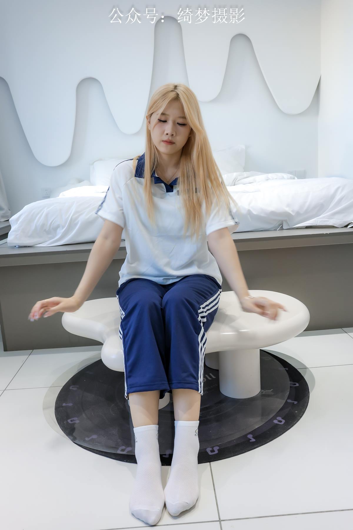 图片[3]-精选绮梦摄影 2024.09.12 NO.022 栗子 珍藏无修无水印版[115P]-草丛看图