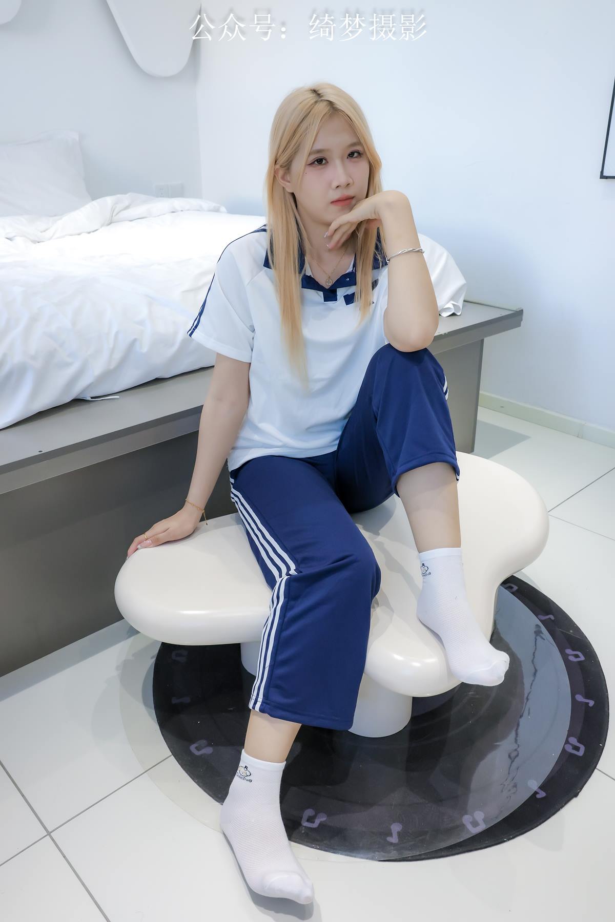 图片[4]-精选绮梦摄影 2024.09.12 NO.022 栗子 珍藏无修无水印版[115P]-草丛看图