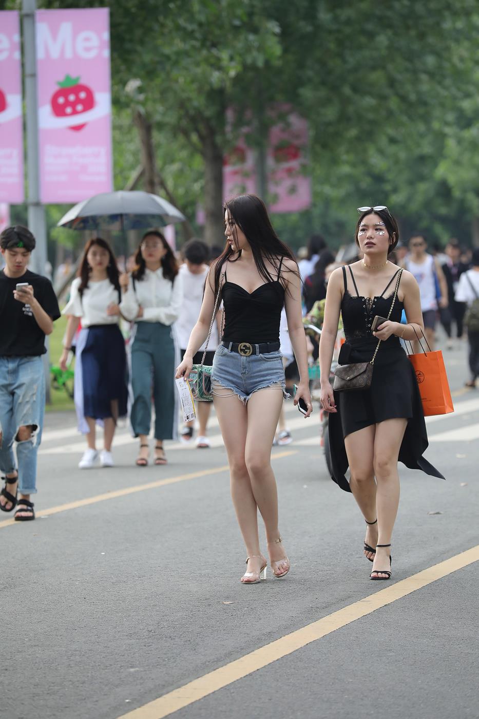 图片[6]-精选精选街拍作品 NO.1600 凯恩公爵街拍作品 – 白皙大长腿[28P]-草丛看图