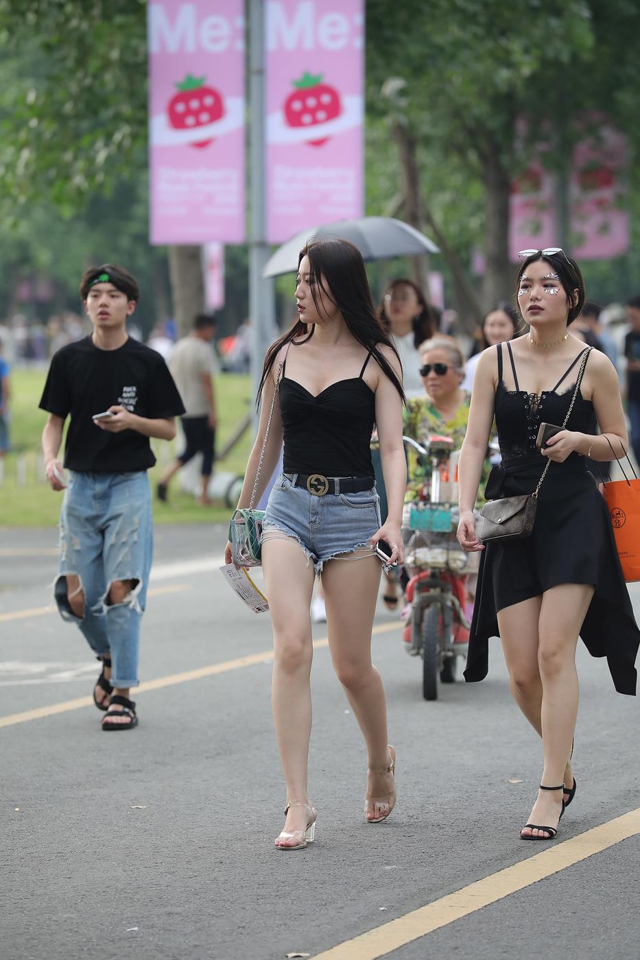 图片[7]-精选精选街拍作品 NO.1600 凯恩公爵街拍作品 – 白皙大长腿[28P]-草丛看图