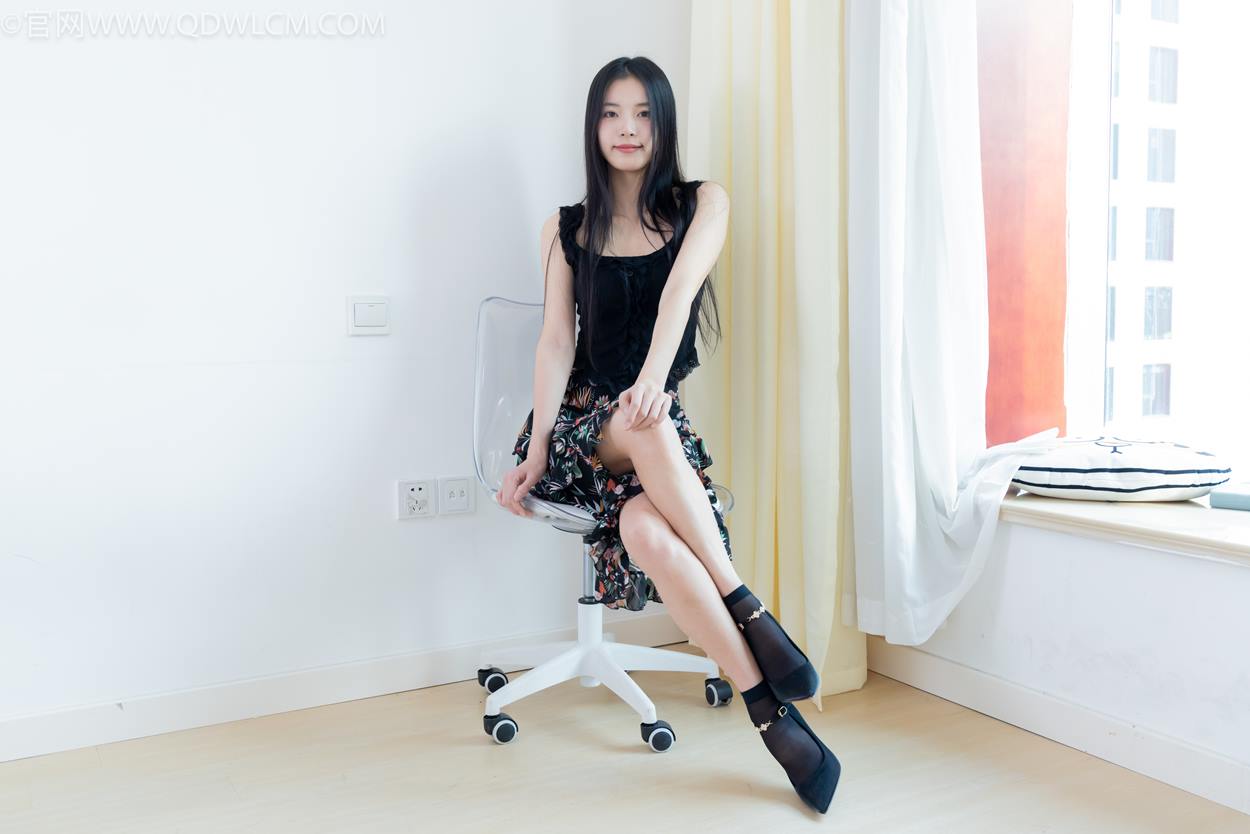 图片[7]-精选勿恋传媒 NO.2332 茯苓-短靴、短黑丝、裸足[124P]-草丛看图