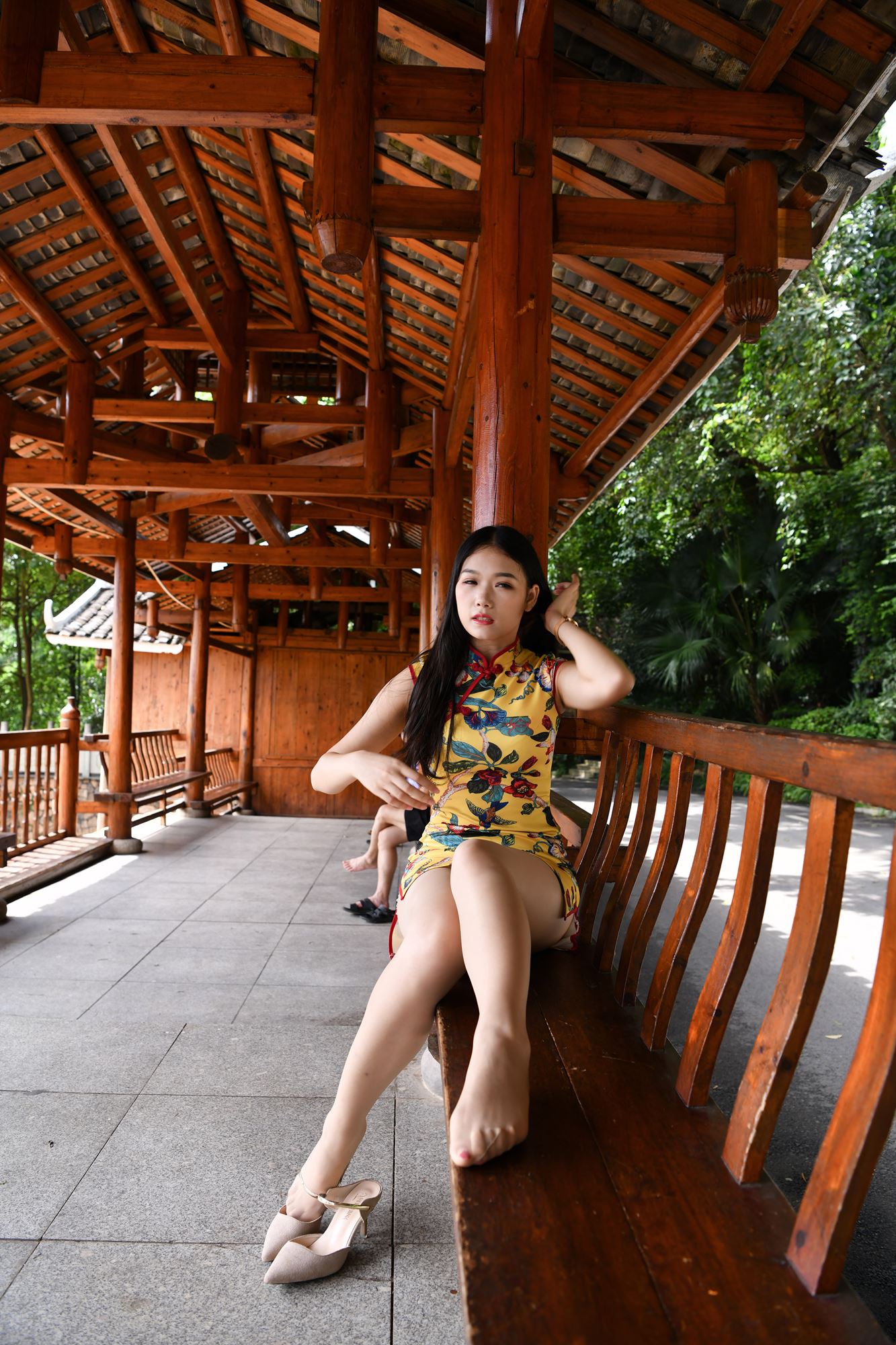 图片[5]-精选精选街拍作品 1659 小海街拍作品 – 旗袍小解解在凉亭乘凉[76P]-草丛看图