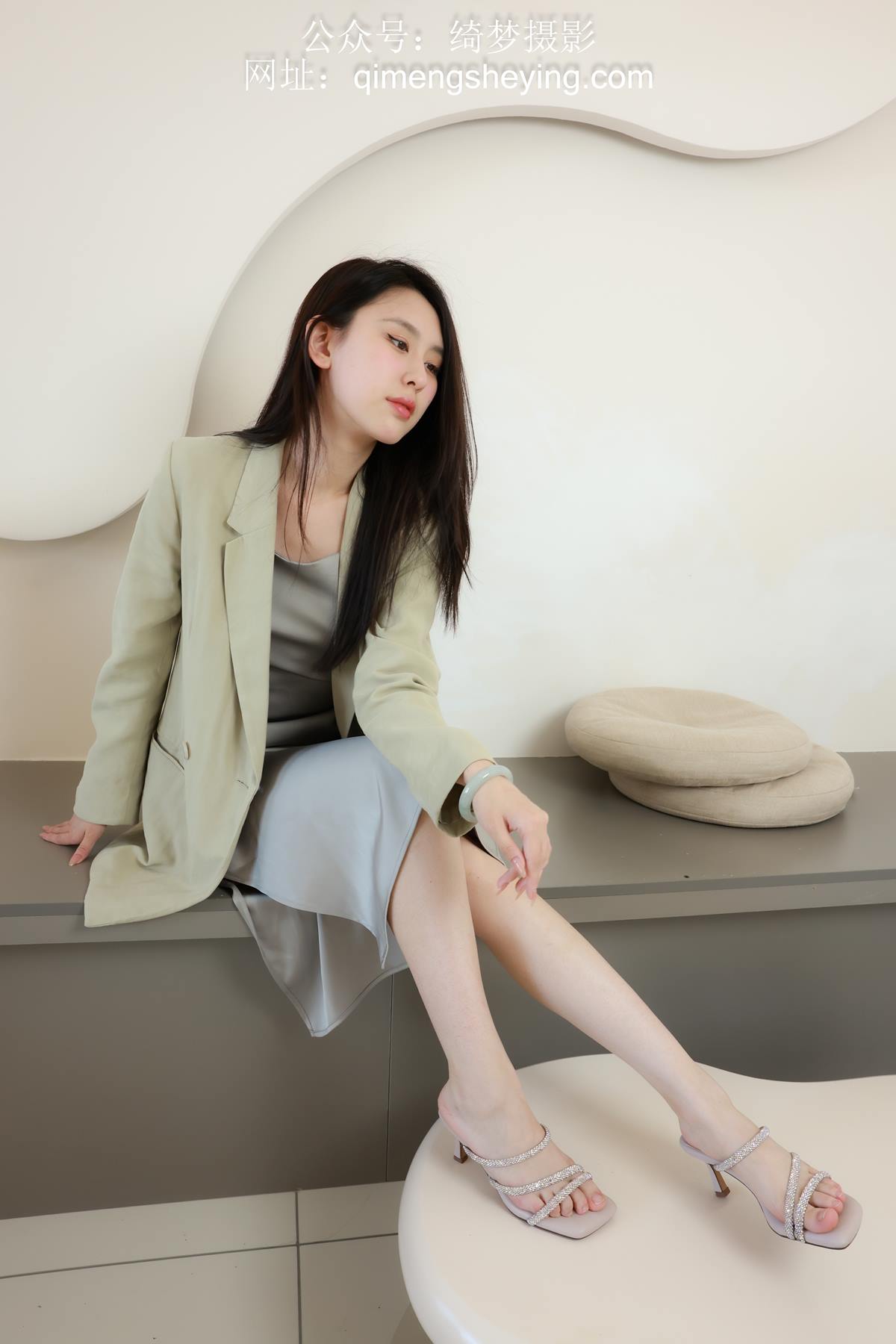 图片[3]-精选绮梦摄影 2024.09.22 NO.030 yaya 珍藏无修无水印版[136P]-草丛看图