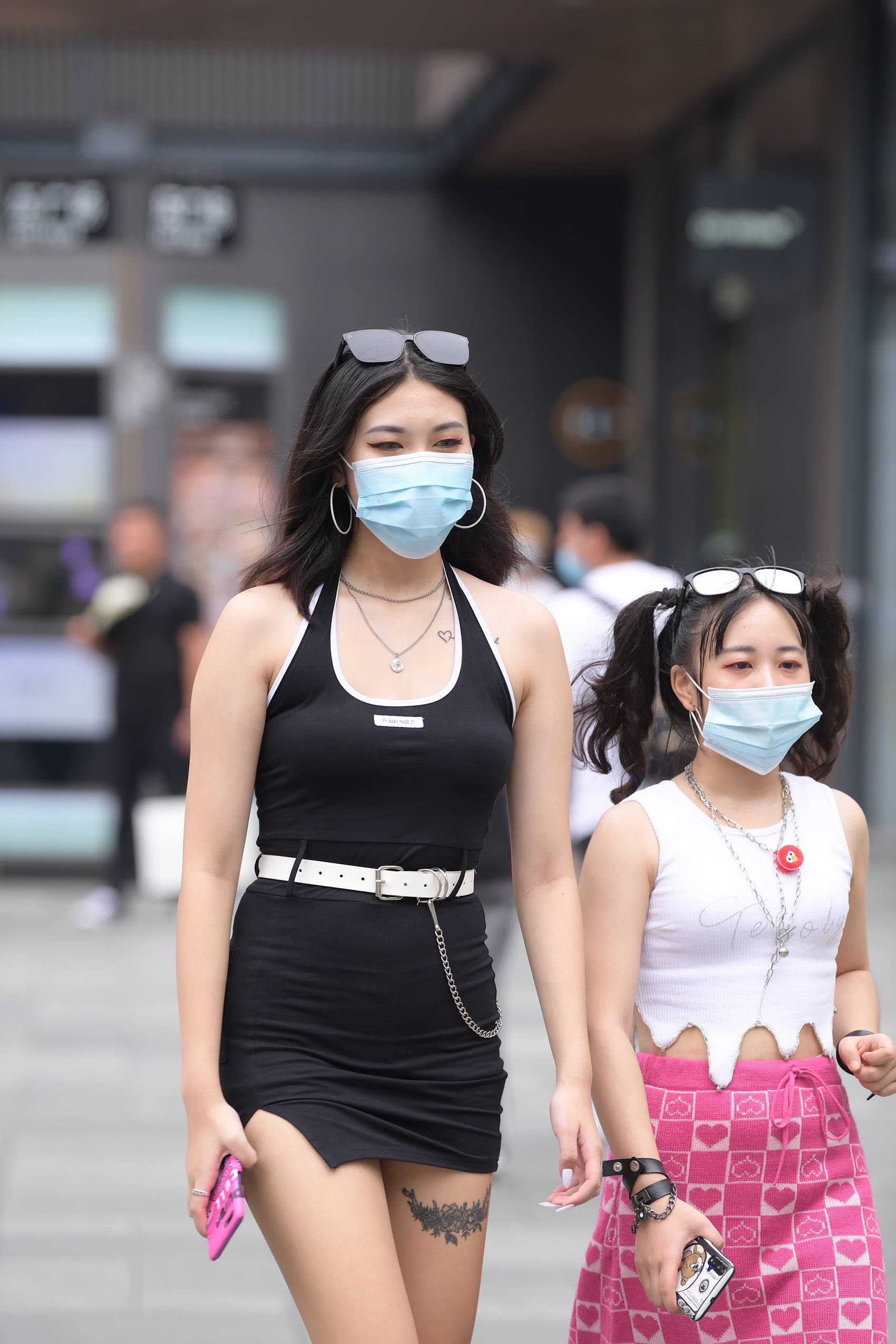 图片[5]-精选精选街拍作品 NO.1805 视觉冲击街拍作品 – 酷女孩[35P]-草丛看图