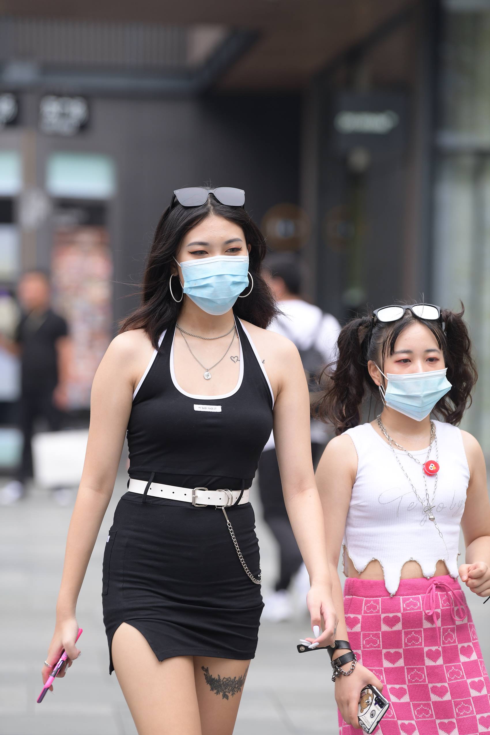 图片[6]-精选精选街拍作品 NO.1805 视觉冲击街拍作品 – 酷女孩[35P]-草丛看图