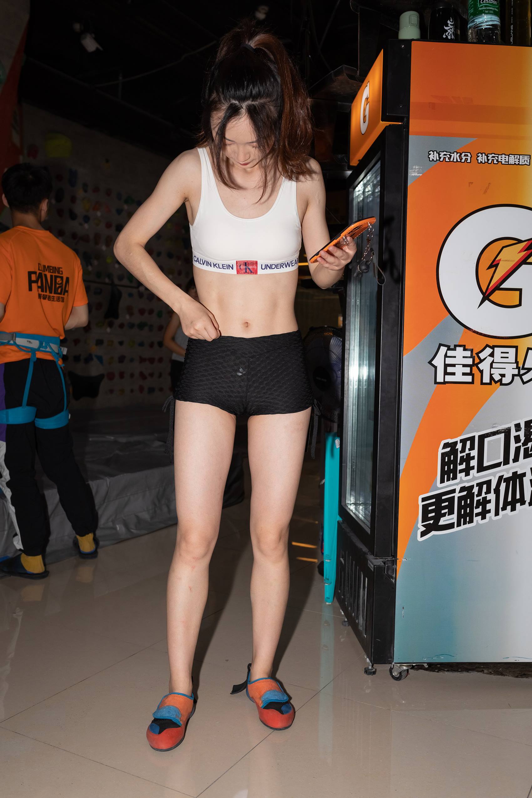 图片[4]-精选精选街拍作品 NO.1807 kaine模拍作品 – 攀岩的热裤美女[76P]-草丛看图