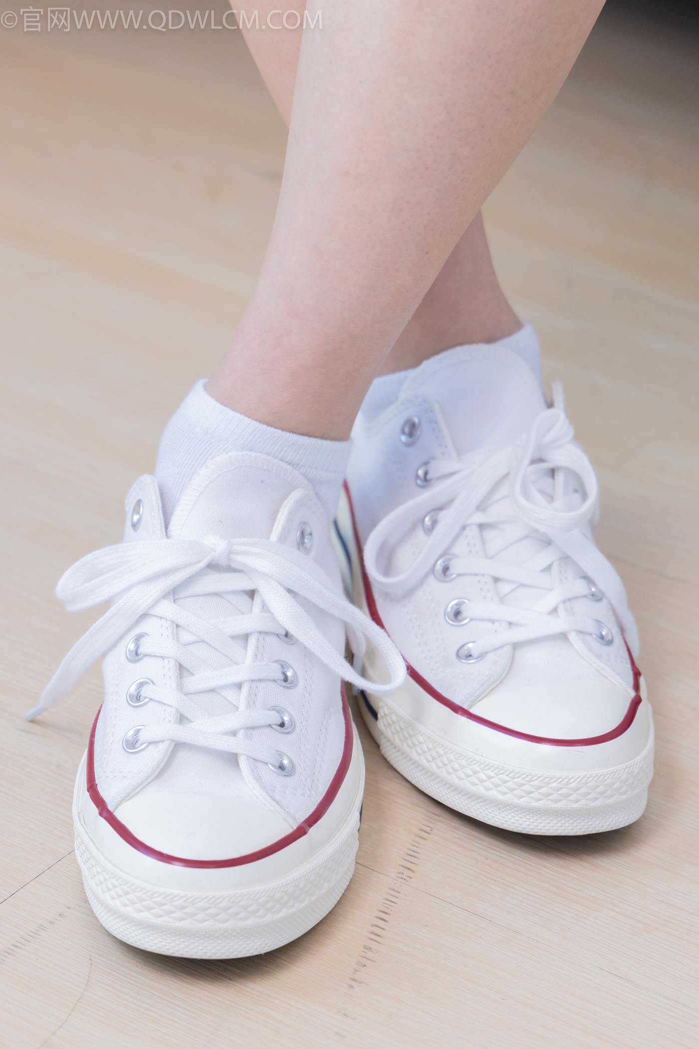 图片[6]-勿恋传媒 NO.2279 小竹-帆布鞋、白短棉袜[100P]-草丛看图
