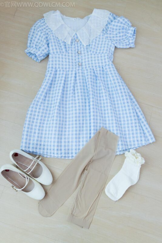 精选勿恋传媒 NO.2261 小影-高跟鞋、白棉袜、薄肉丝[136P]-草丛看图