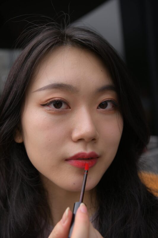 精选魔镜街拍 NO.099 魂魂街拍作品 那个女人 1 [60P]-草丛看图