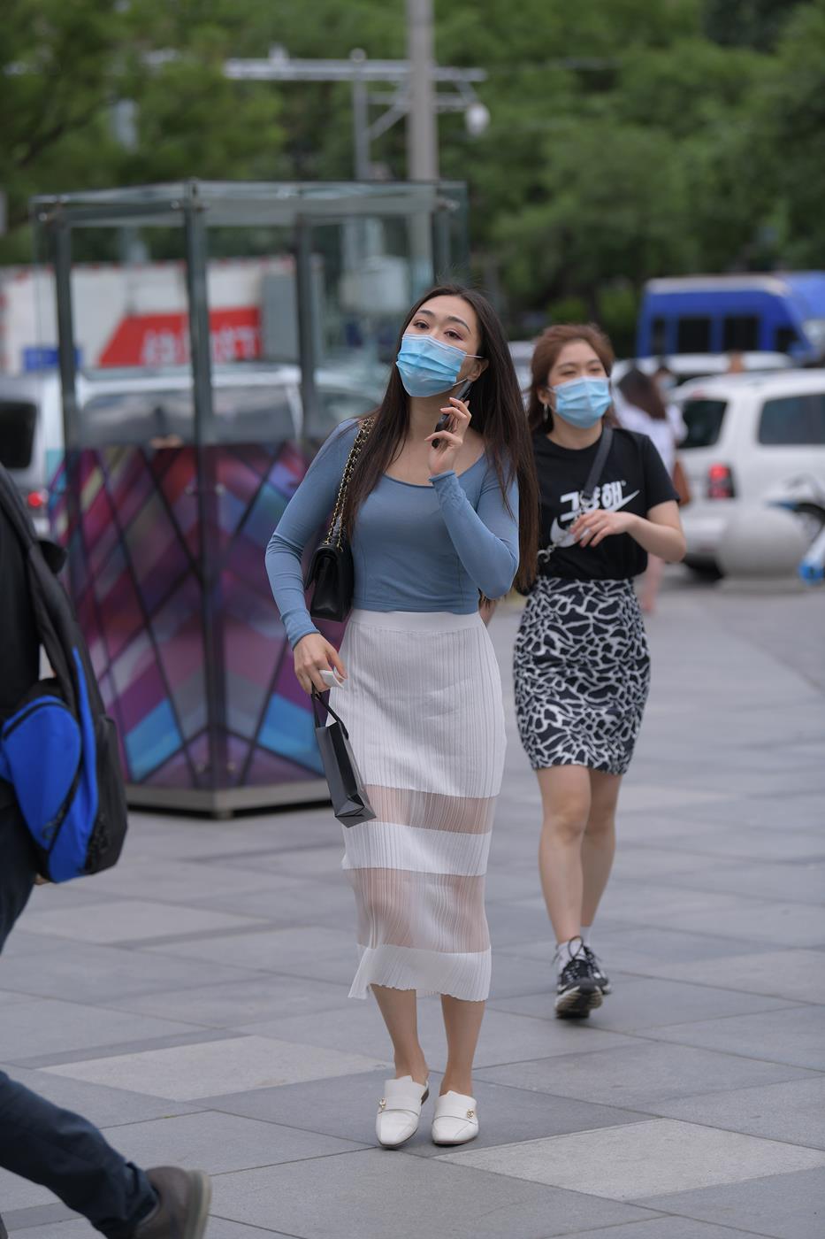 图片[1]-精选精选街拍作品 NO.1566 红石街拍作品 – 蓝色姓感[34P]-草丛看图