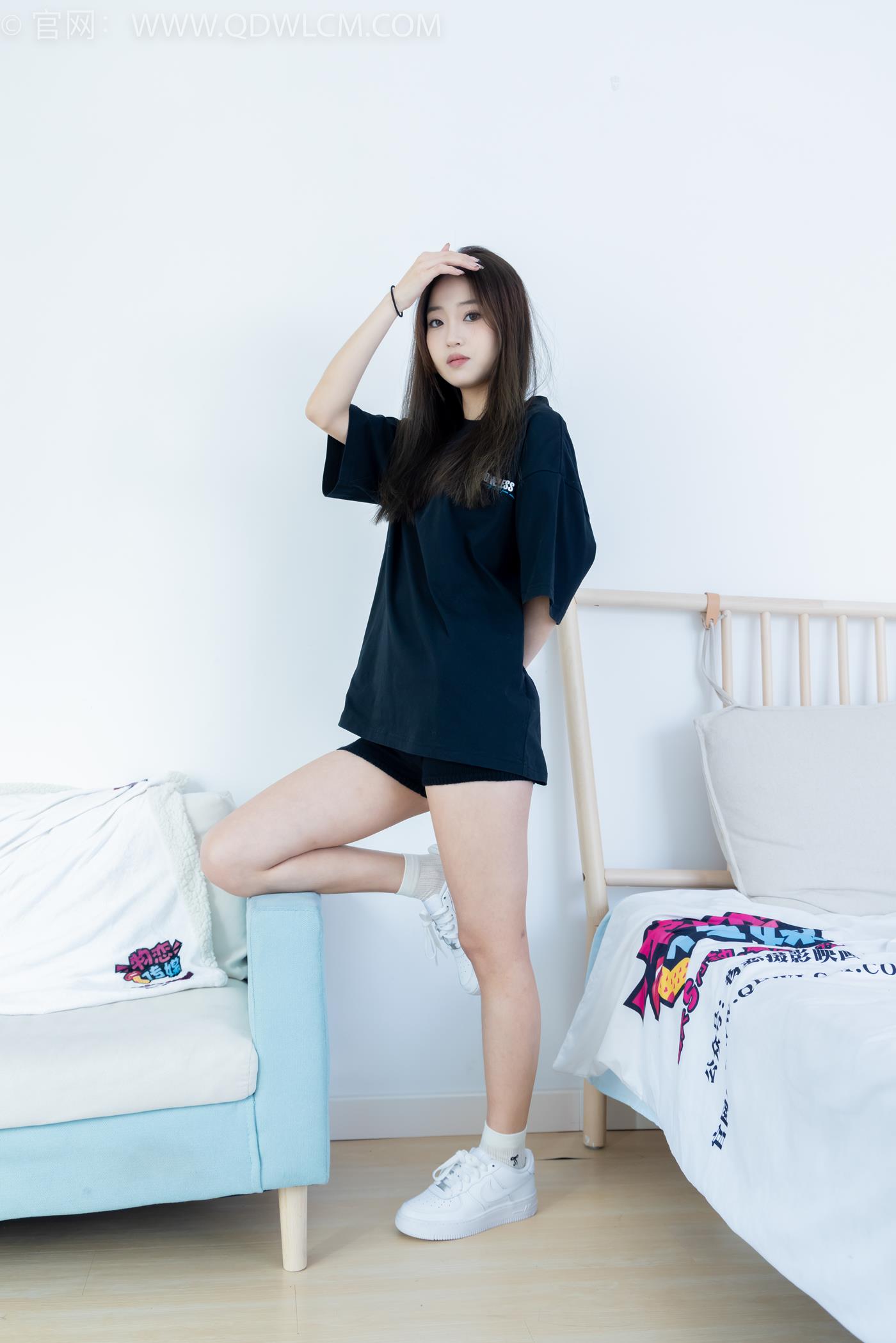 图片[6]-精选勿恋传媒 NO.2252 泛泛-板鞋、白棉袜、裸足[123P]-草丛看图