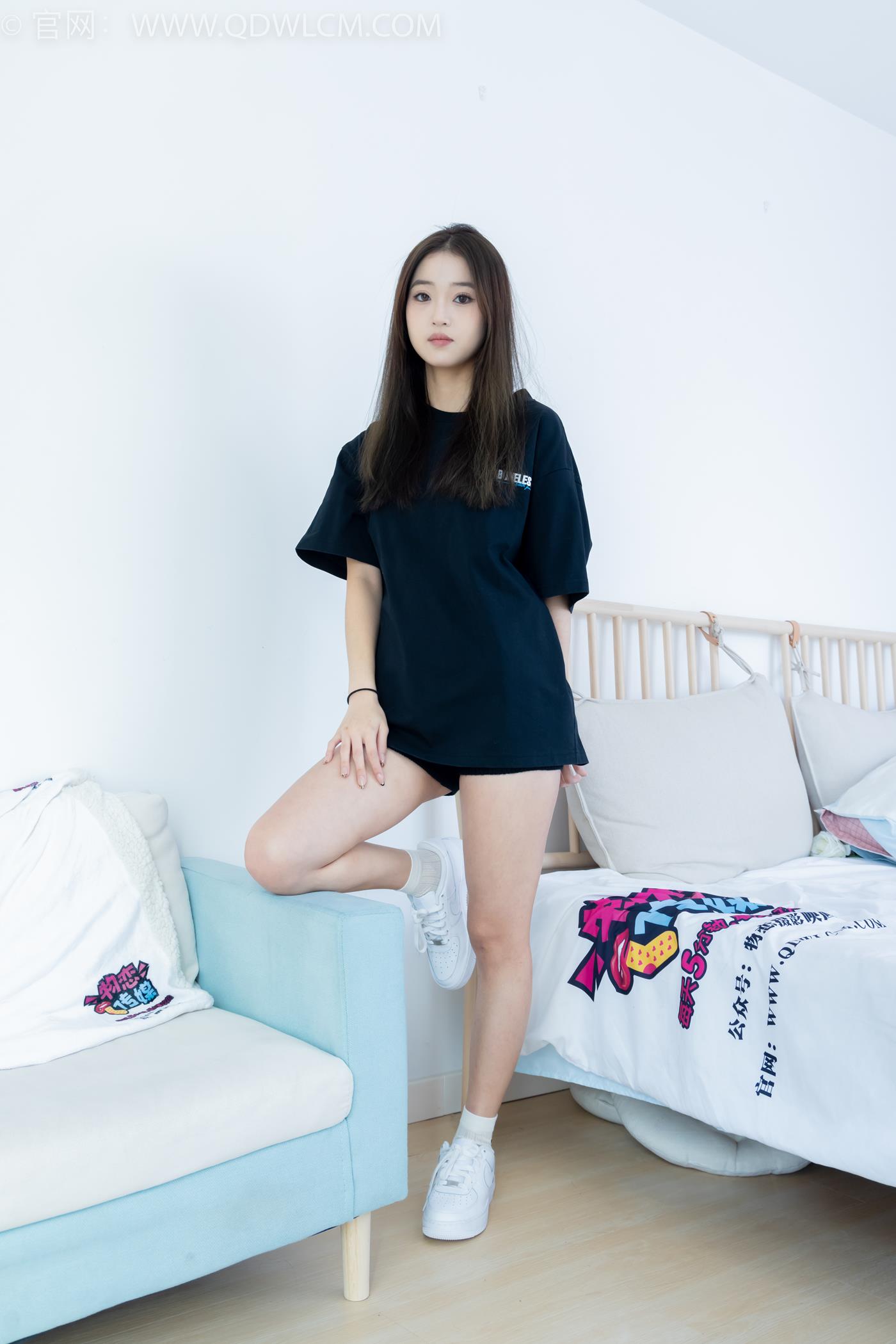 图片[7]-精选勿恋传媒 NO.2252 泛泛-板鞋、白棉袜、裸足[123P]-草丛看图