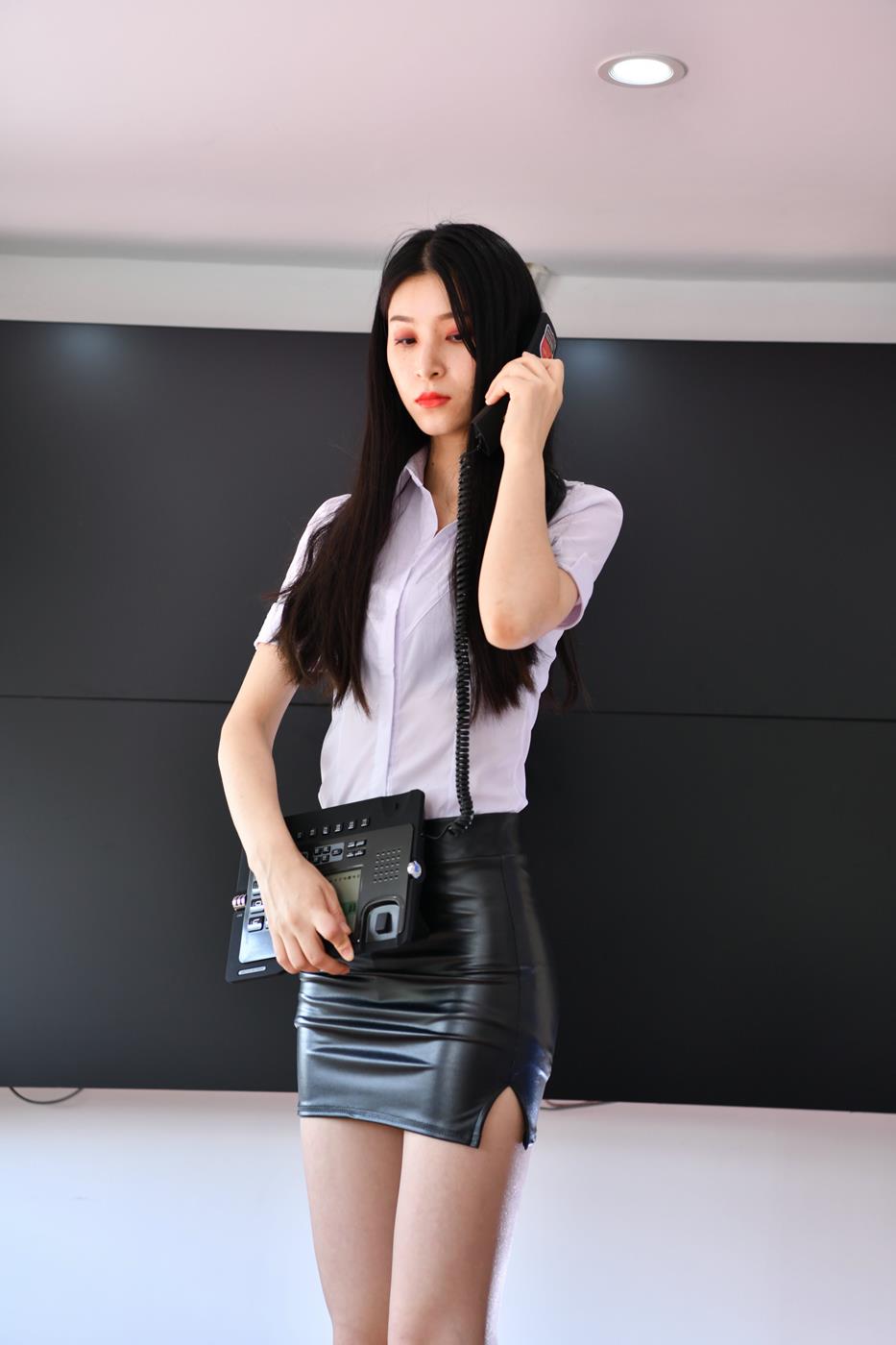 图片[3]-精选魔镜街拍 NO.142 被女上司留下了 [52P]-草丛看图