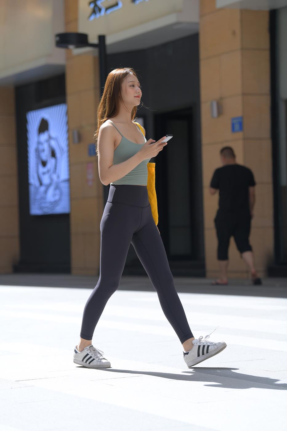 图片[7]-精选精选街拍作品 NO.1554 一始街拍作品 黑色瑜伽裤美女[88P]-草丛看图