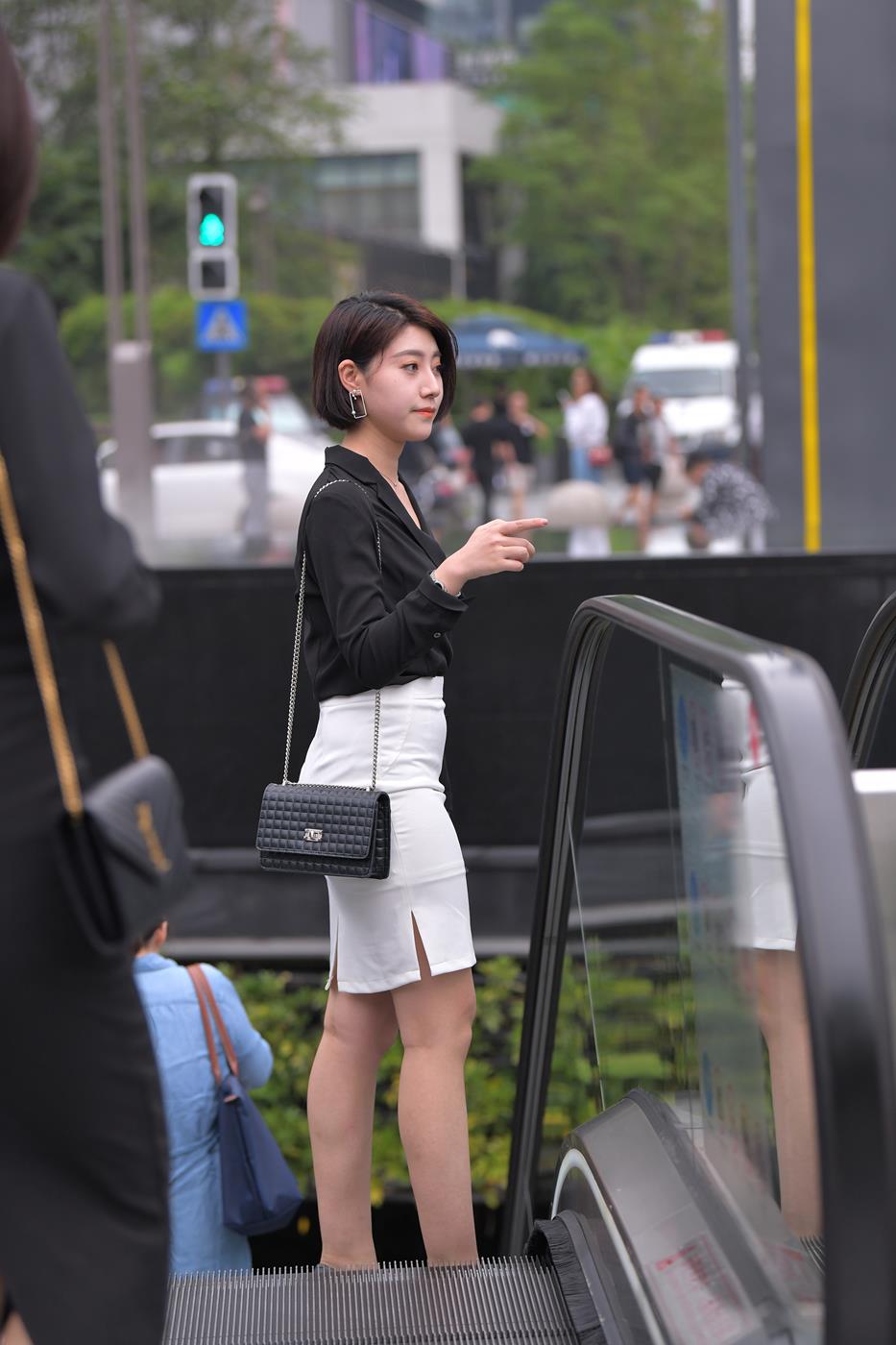 图片[1]-精选精选街拍作品 NO.1561 魂魂街拍作品 – 美腿高跟姐妹花[24P]-草丛看图