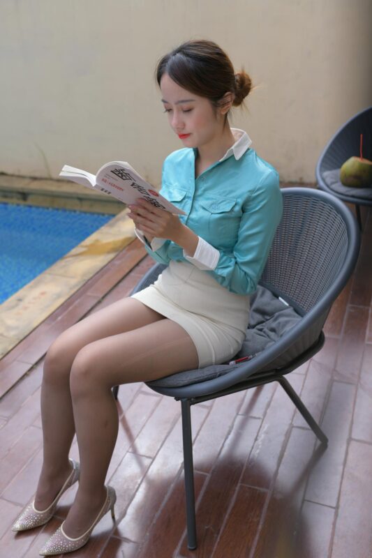 精选魔镜街拍 NO.097 12月的微醺 [39P]-草丛看图