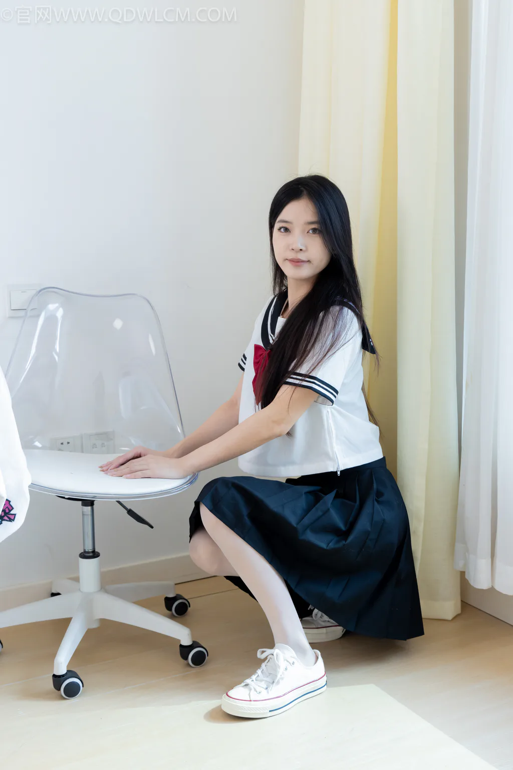 图片[5]-精选勿恋传媒 NO.2622 茯苓-帆布鞋、薄白丝、薄肉丝[160P]-草丛看图