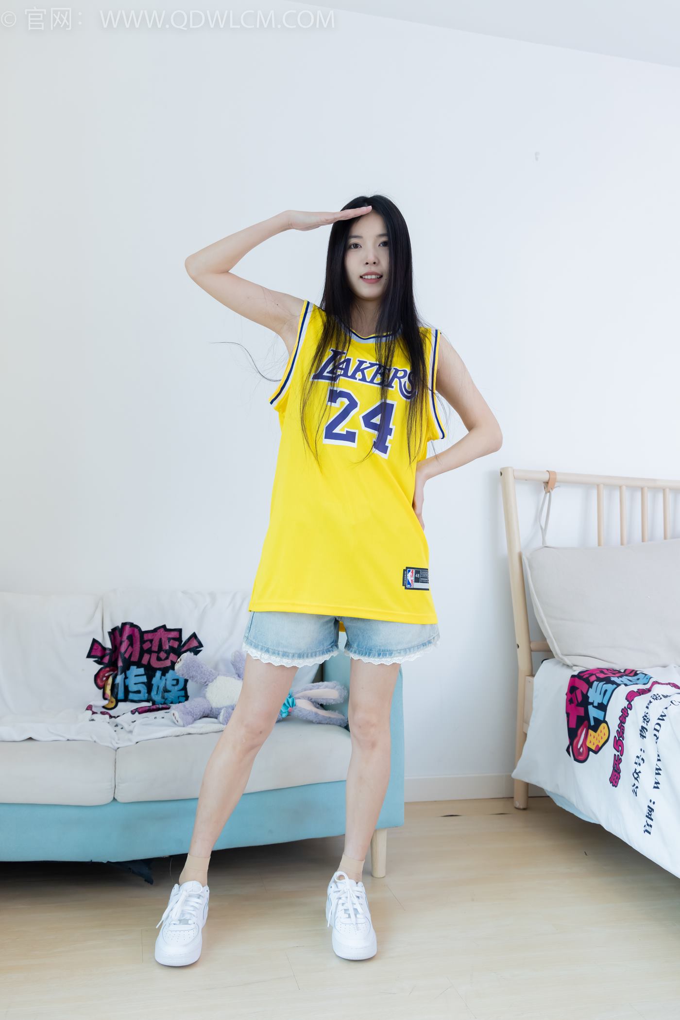 图片[2]-精选勿恋传媒 NO.2245 茯苓-板鞋、短款薄肉丝、裸足[174P]-草丛看图