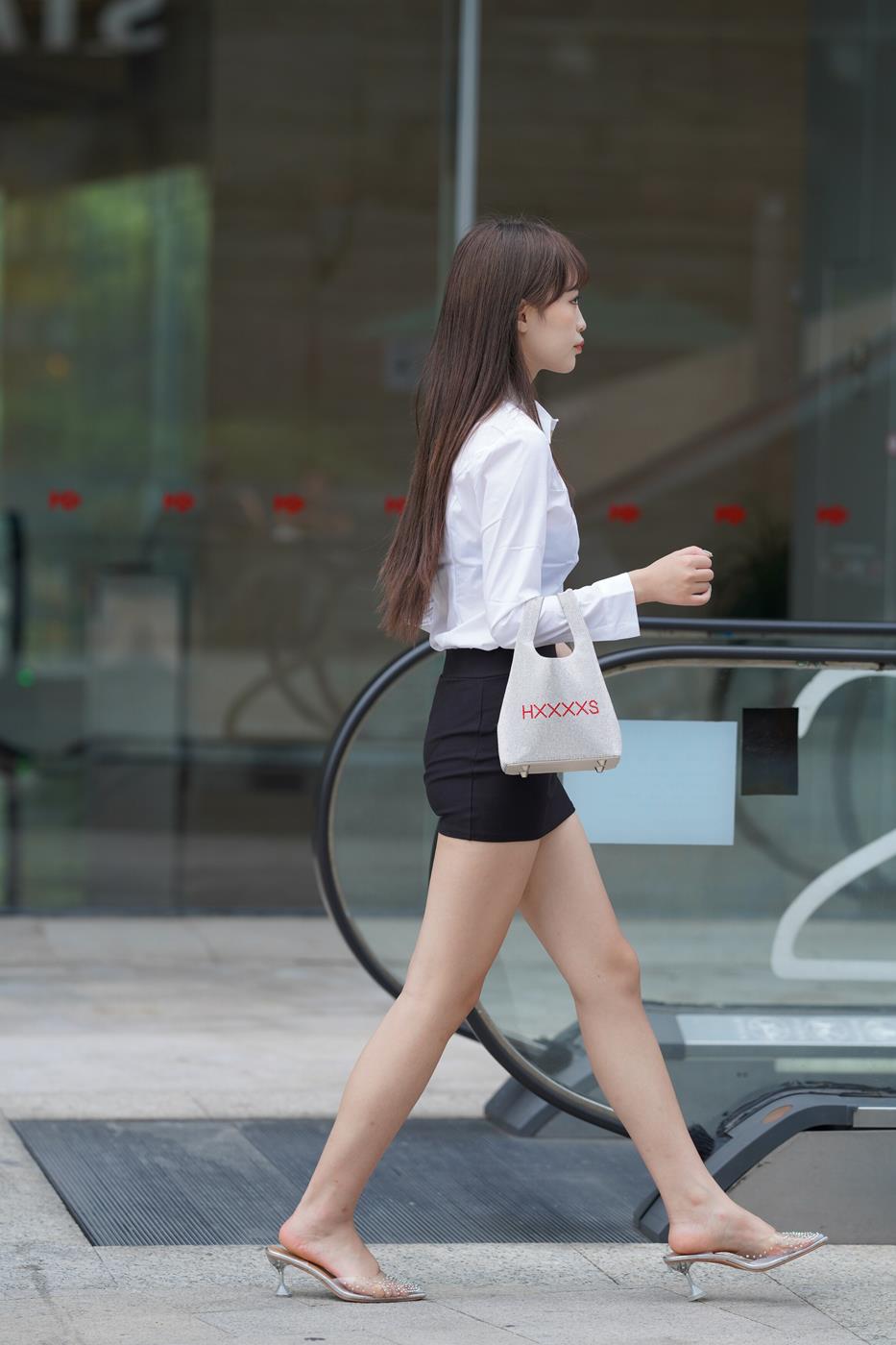 图片[4]-精选魔镜街拍 NO.151 至服长腿美女 [76P]-草丛看图