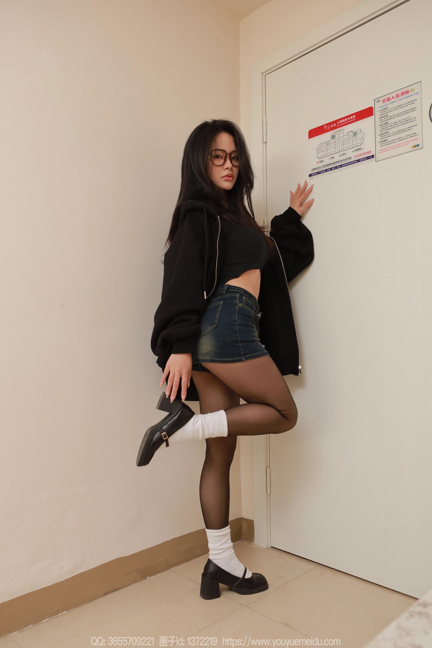 图片[3]-精选[IESS异思趣向] 2025.01.26 丝享家1960：兔兔《黑丝沙发》[88P]-草丛看图